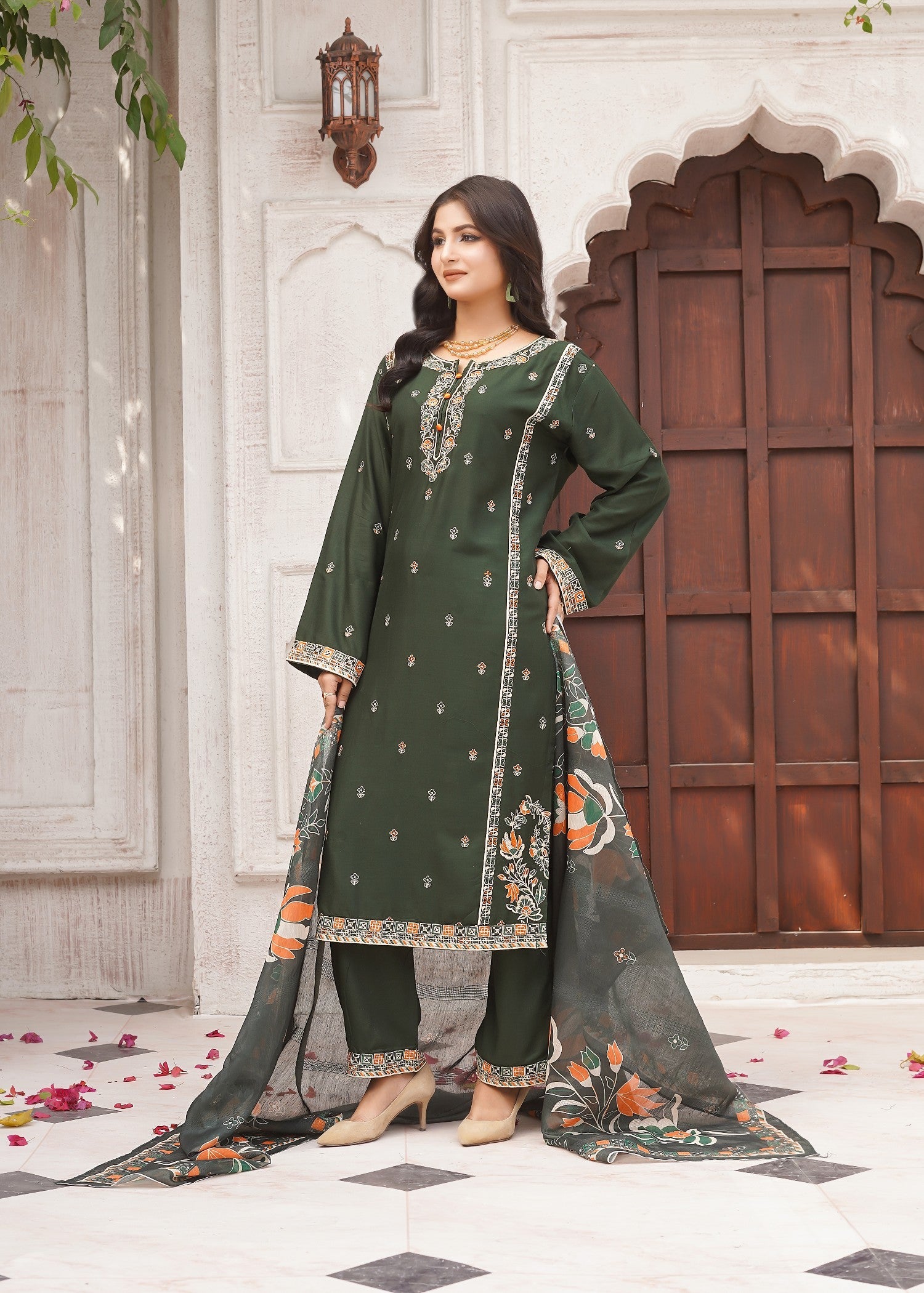 arabic lawn Kurta Set in Olive green