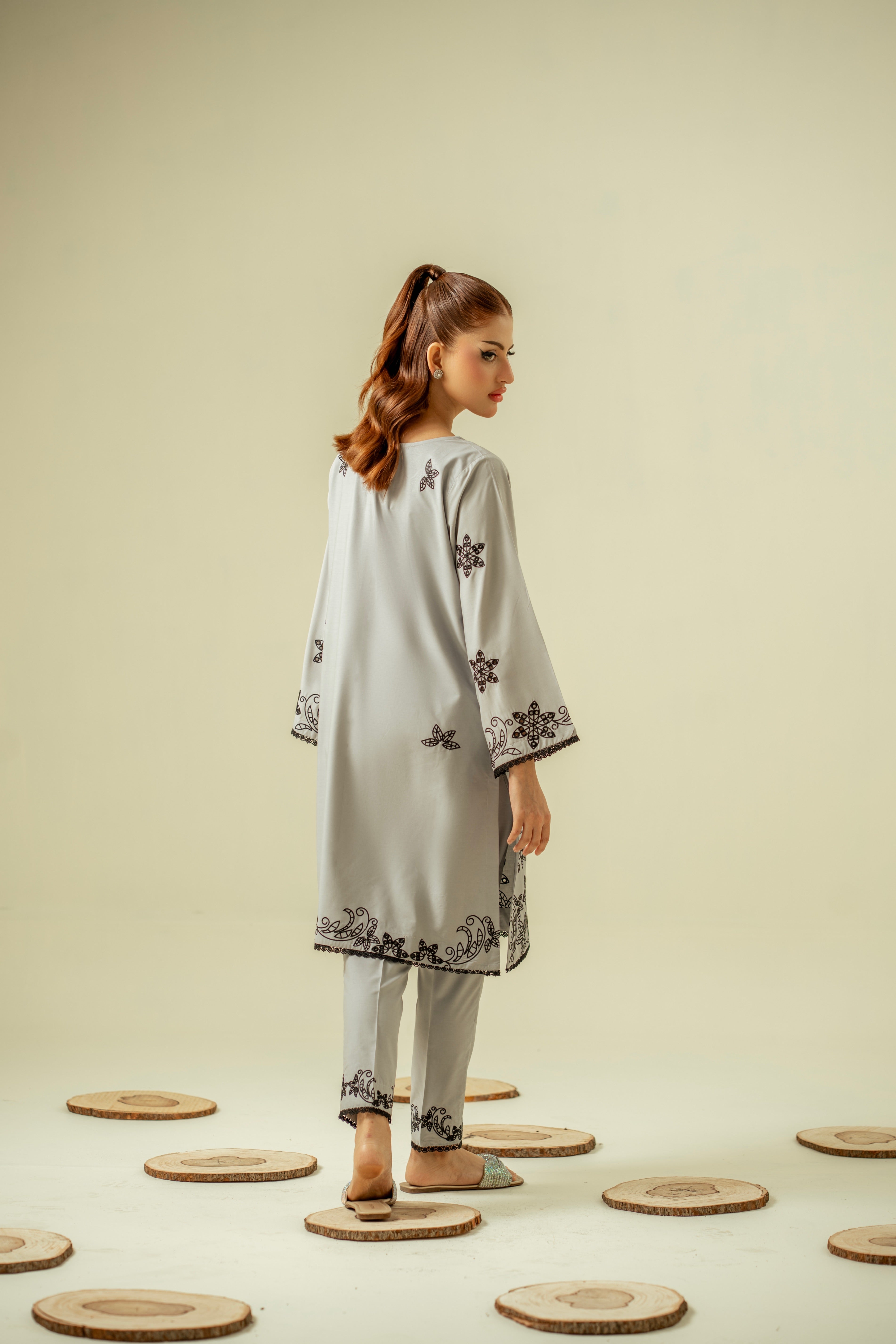 wash & wear Kurta Set in Pastel grey
