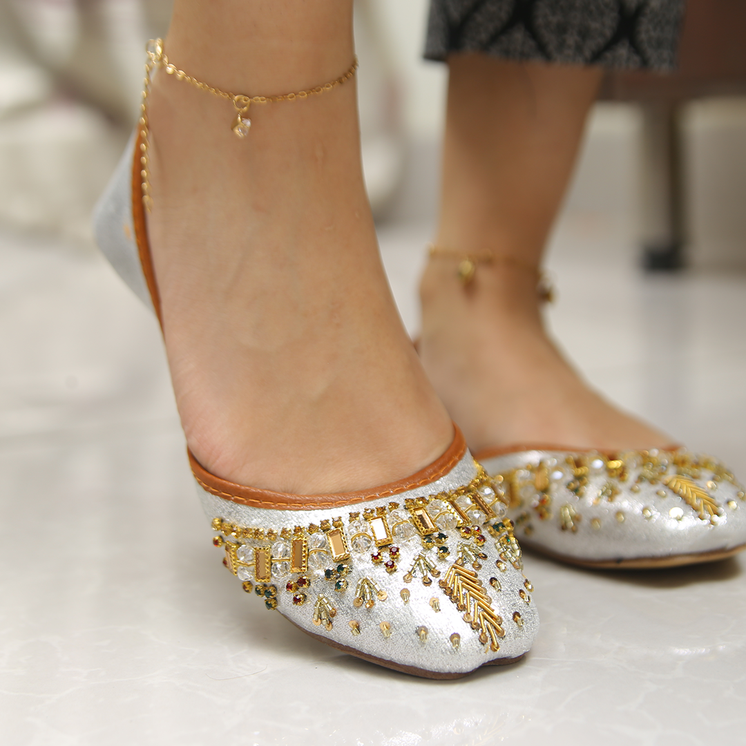 Khussa in Silver by - High Quality Women Khussa HMX9673