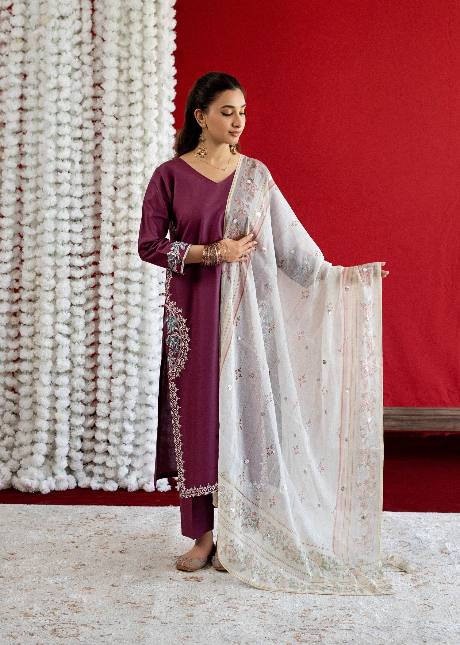 lawn Kurta Set in Purple, off-white