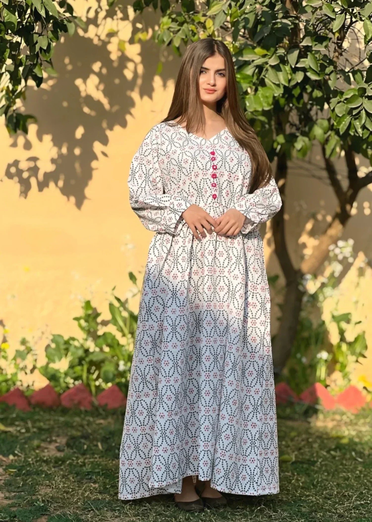 dhanak Maxi in White