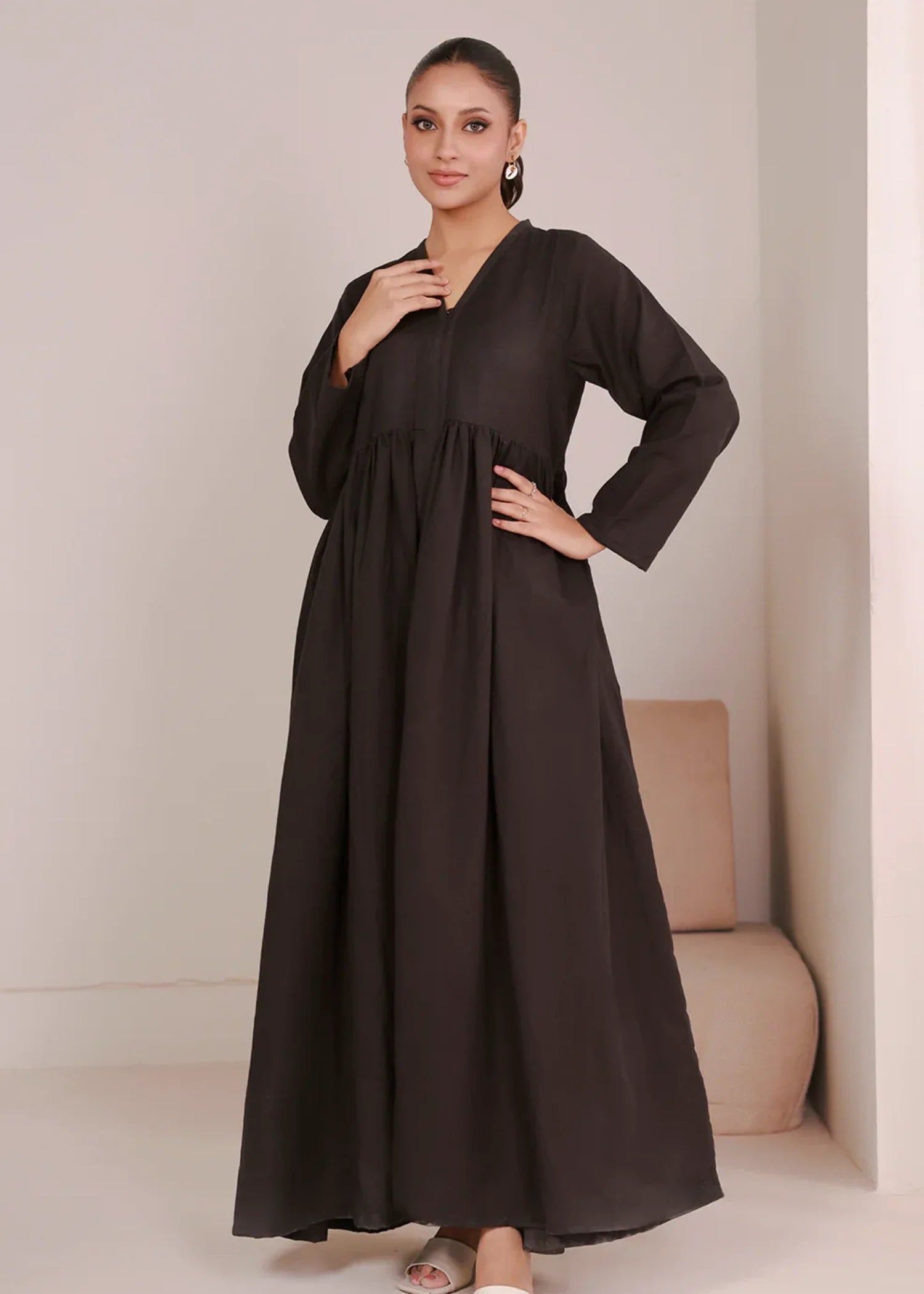 khaddar Maxi in Black