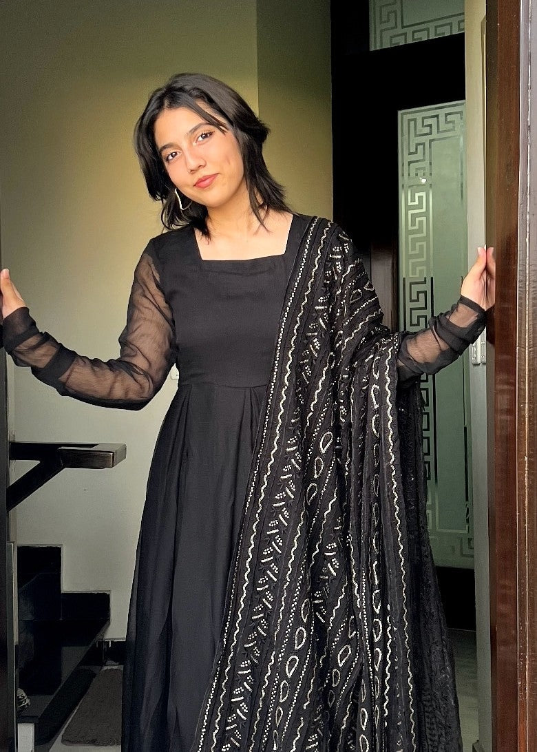bemberg crinkle chiffon Maxi in Jet black