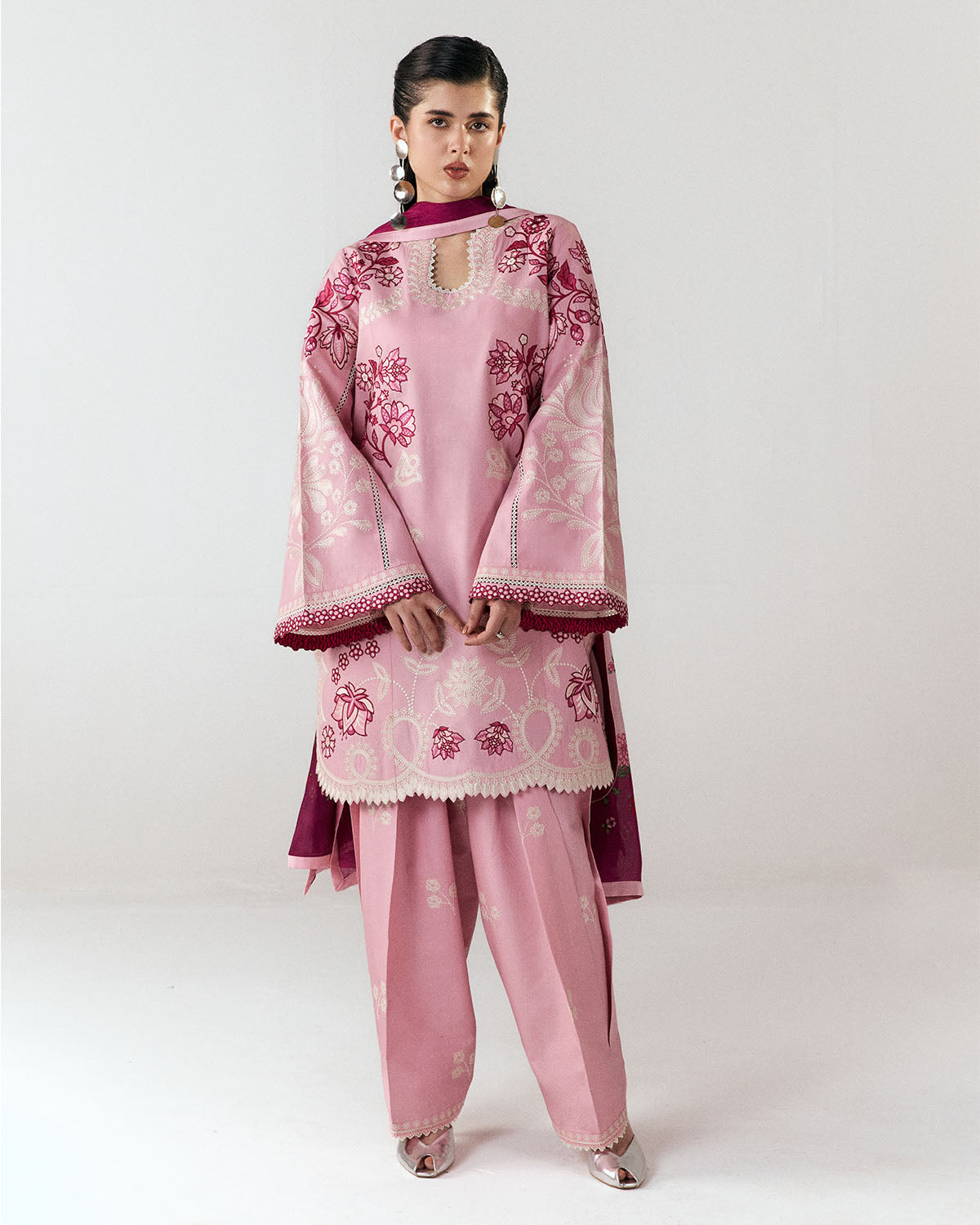 Jugnu Luxury Lawn Edit – Nanya