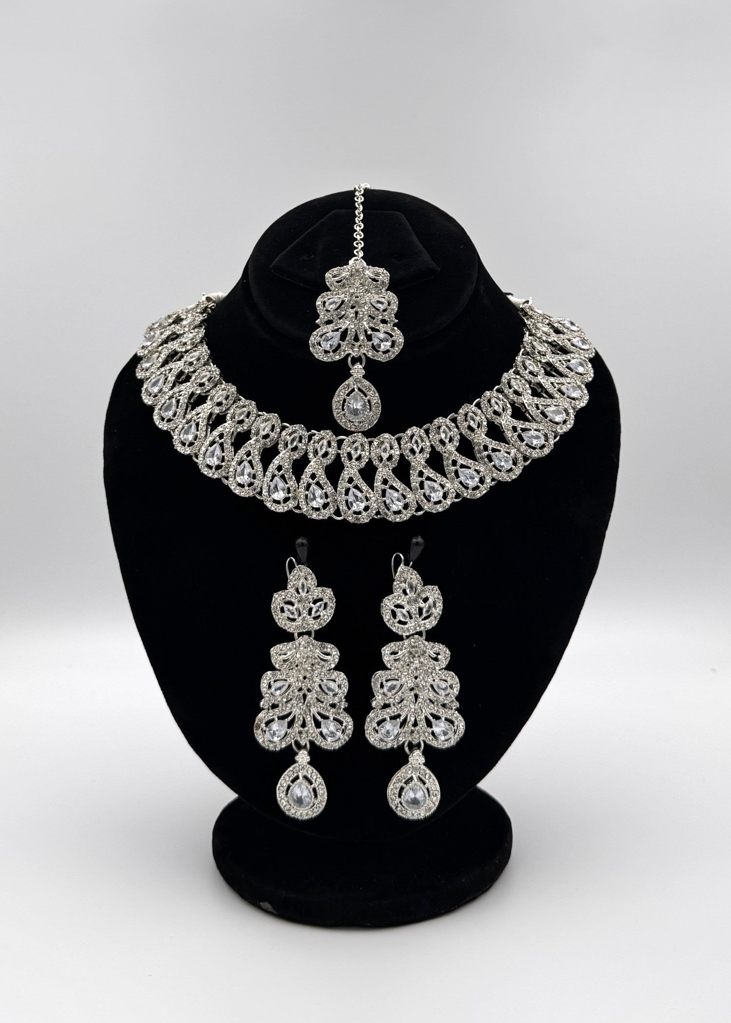 Jewelry Set in Silver Color by - Trendy Women Jewelry Set TIN4591