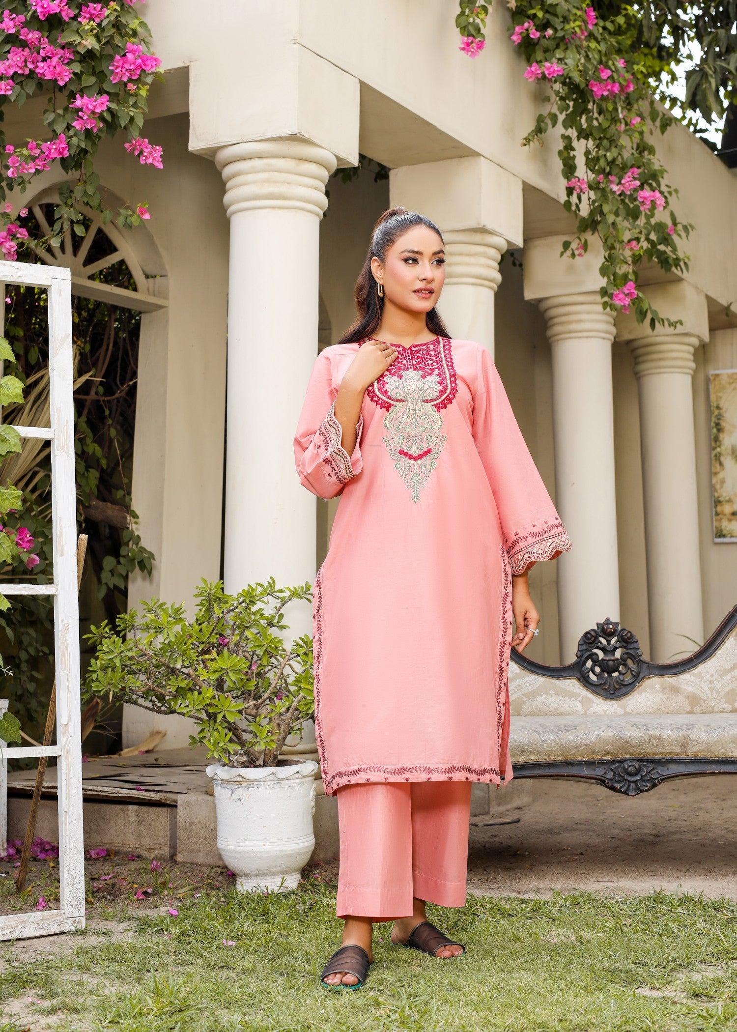 lawn Kurta Set in Peach pink