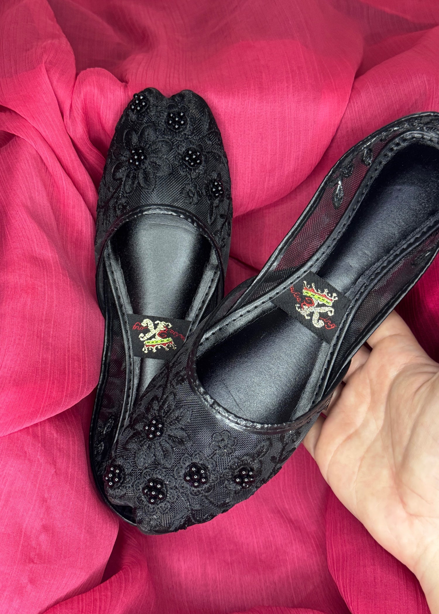 Khussa in Black by - High Quality Women Khussa VRN3546