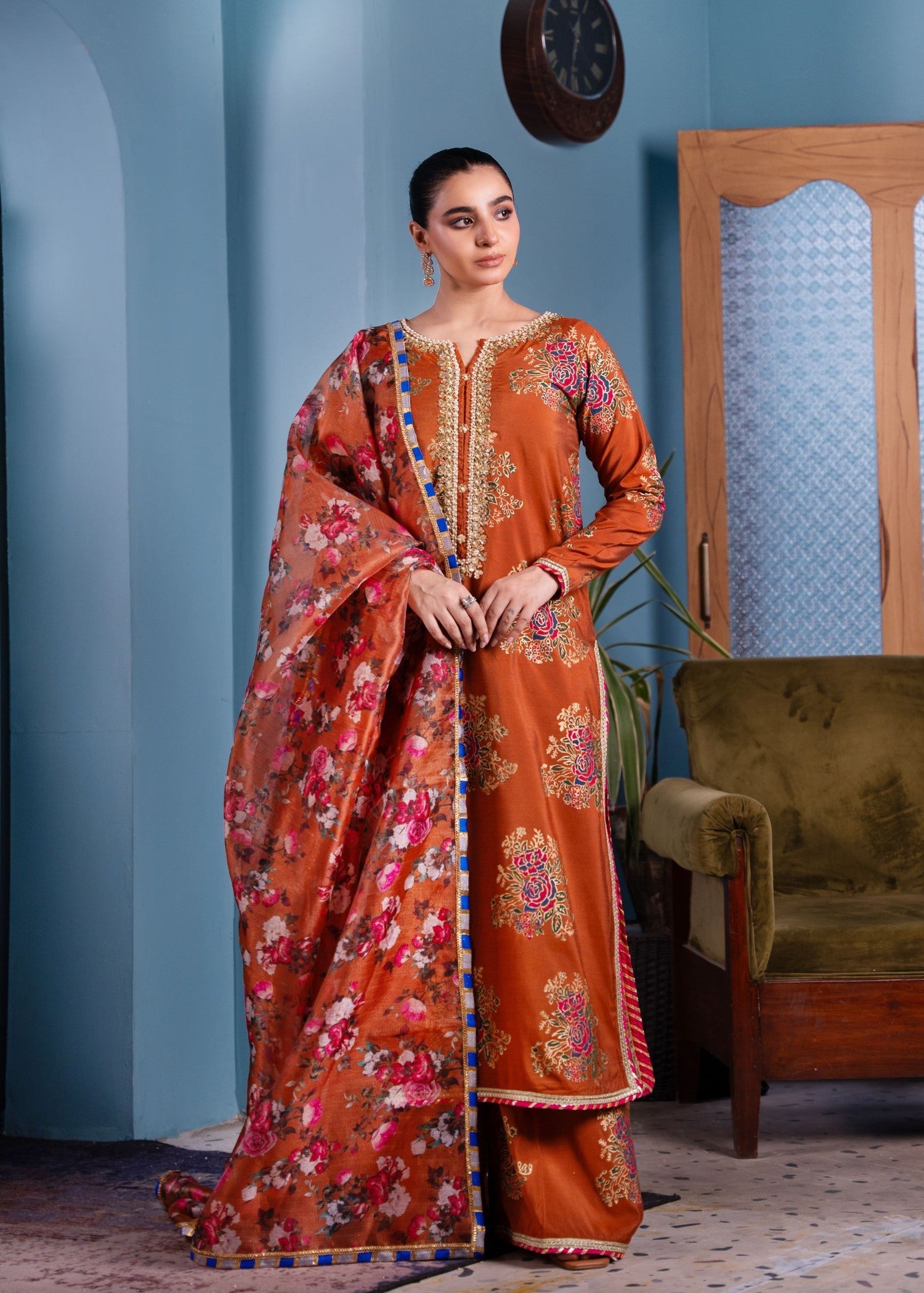 khaddi silk Kurta Set in Orange