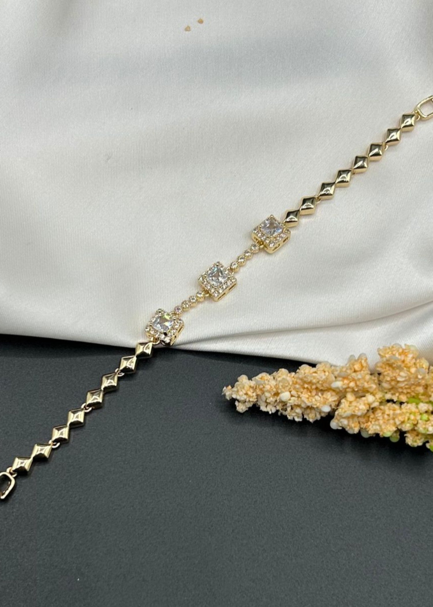 Bracelet in White Color by - Trendy Women Bracelet XMQ8110
