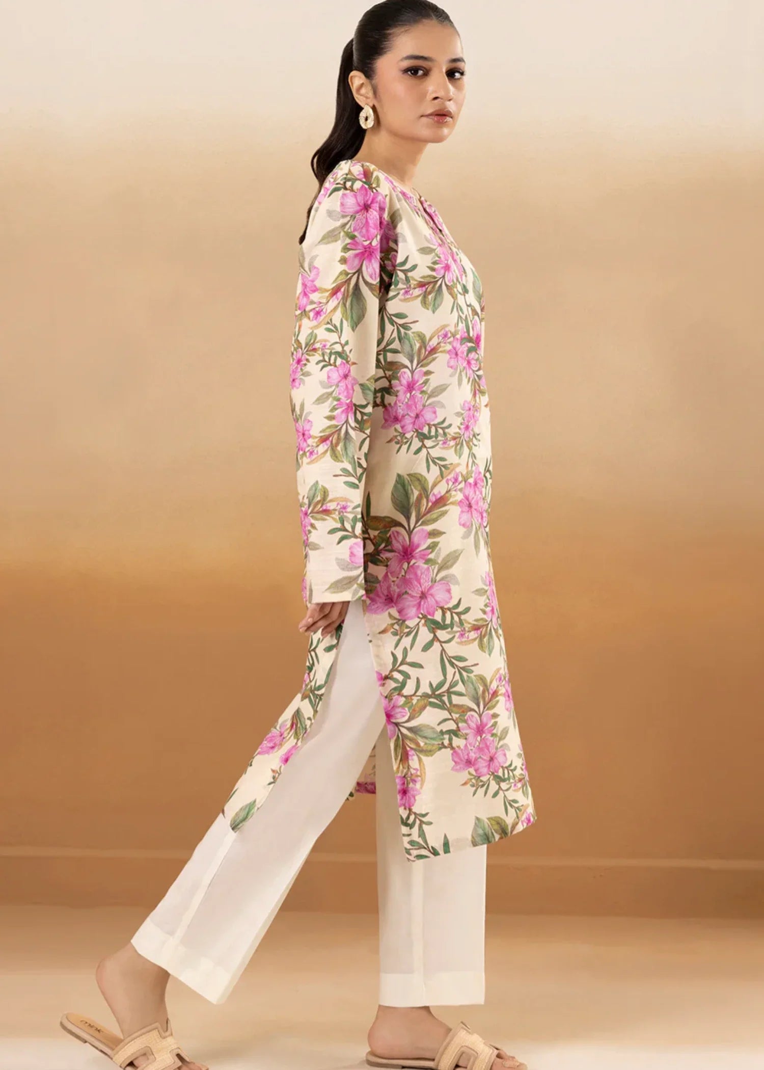 khaddar Kurti in Beige