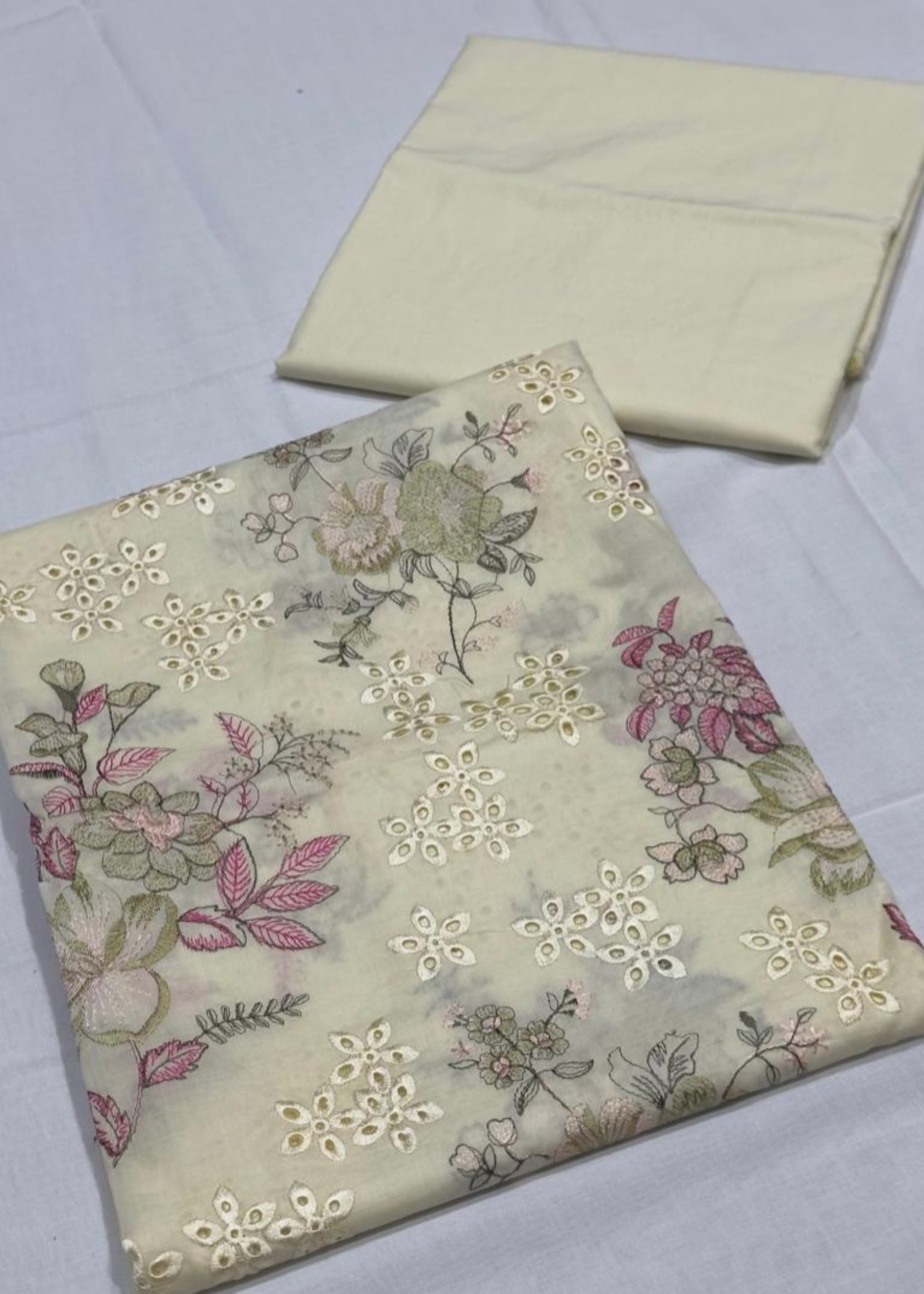 lawn Unstitched in Off-white
