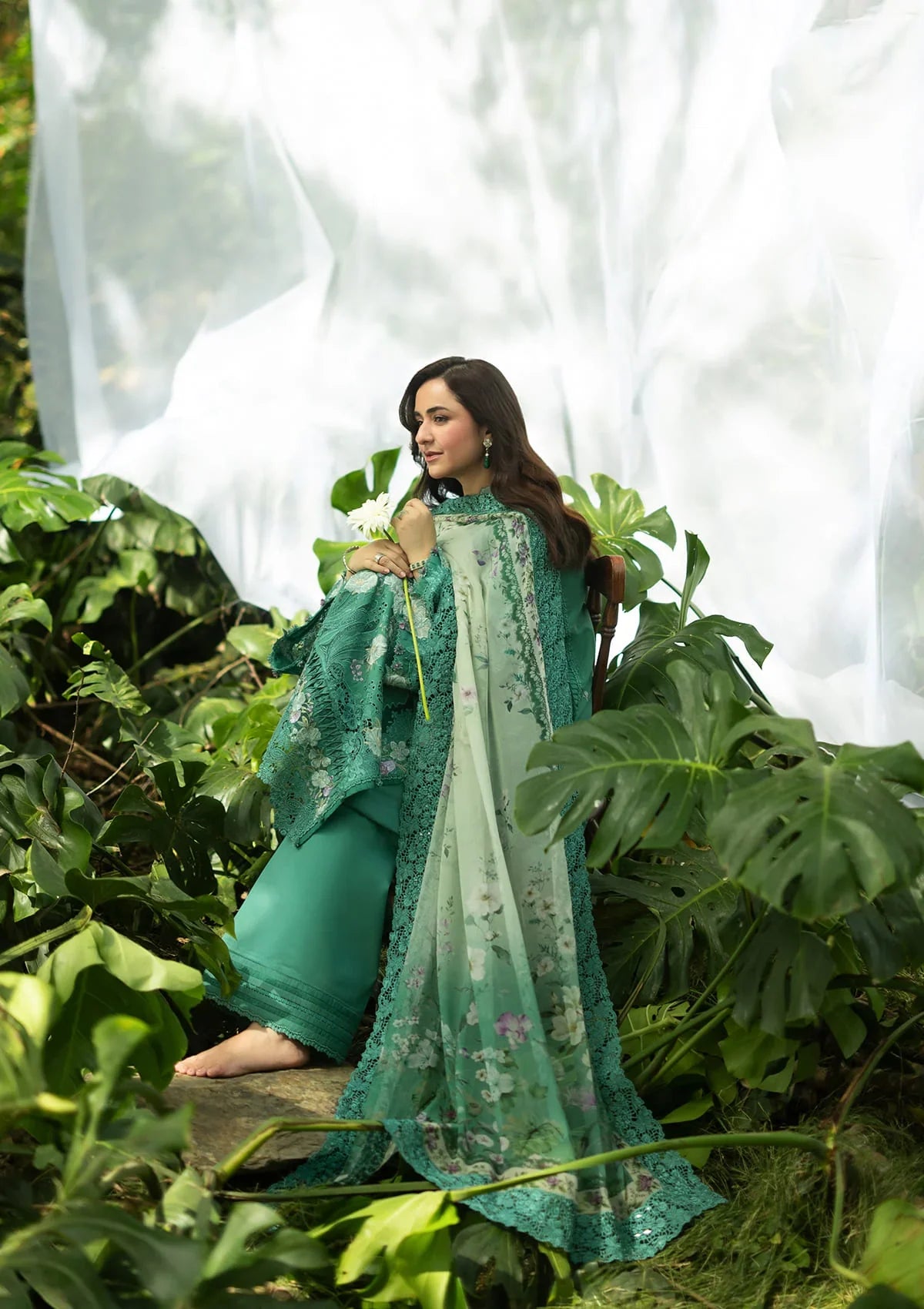Luxury Lawn – ELQ-2a Lover's Eden