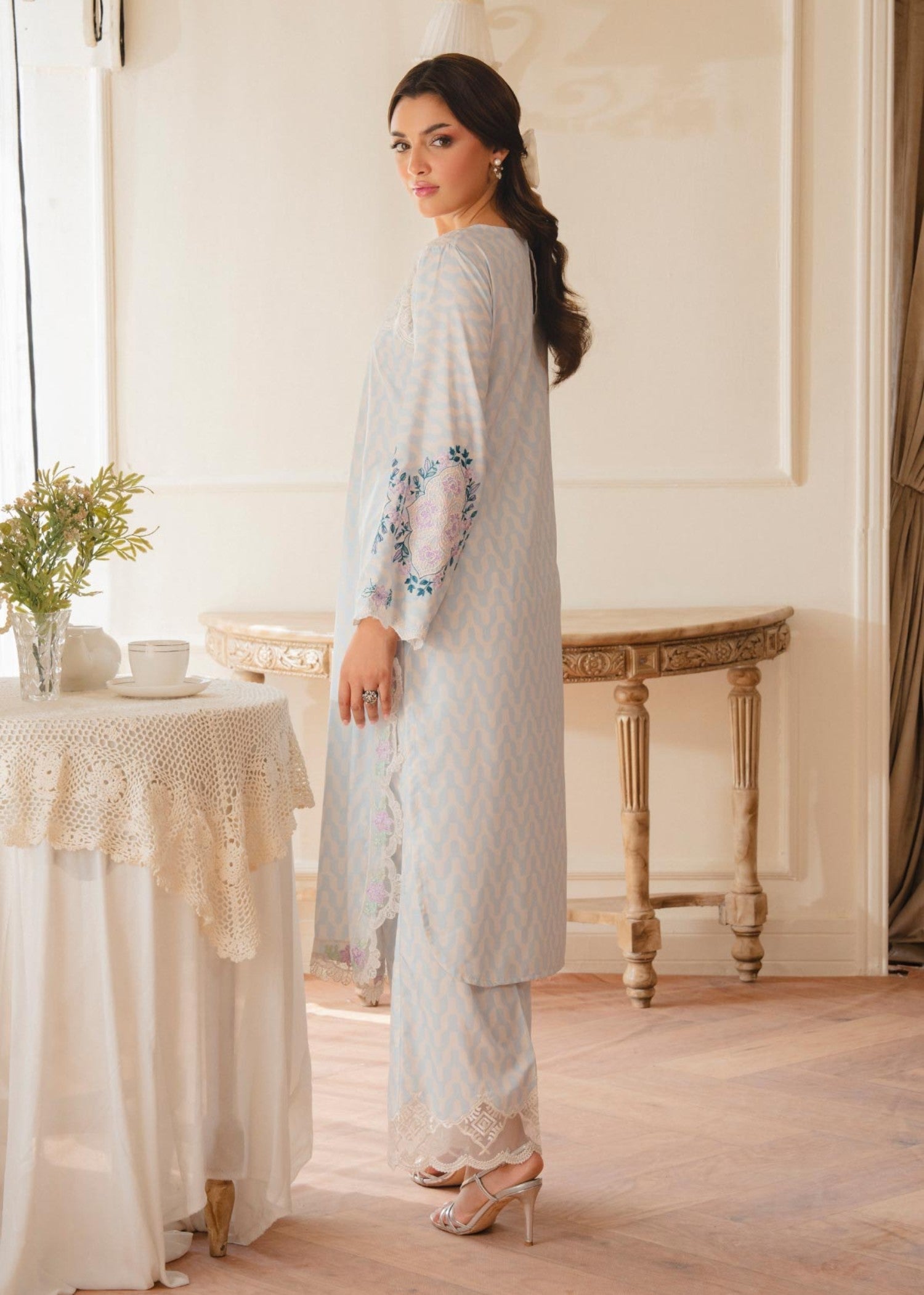crepe Kurta Set in Powder blue, pastel pink