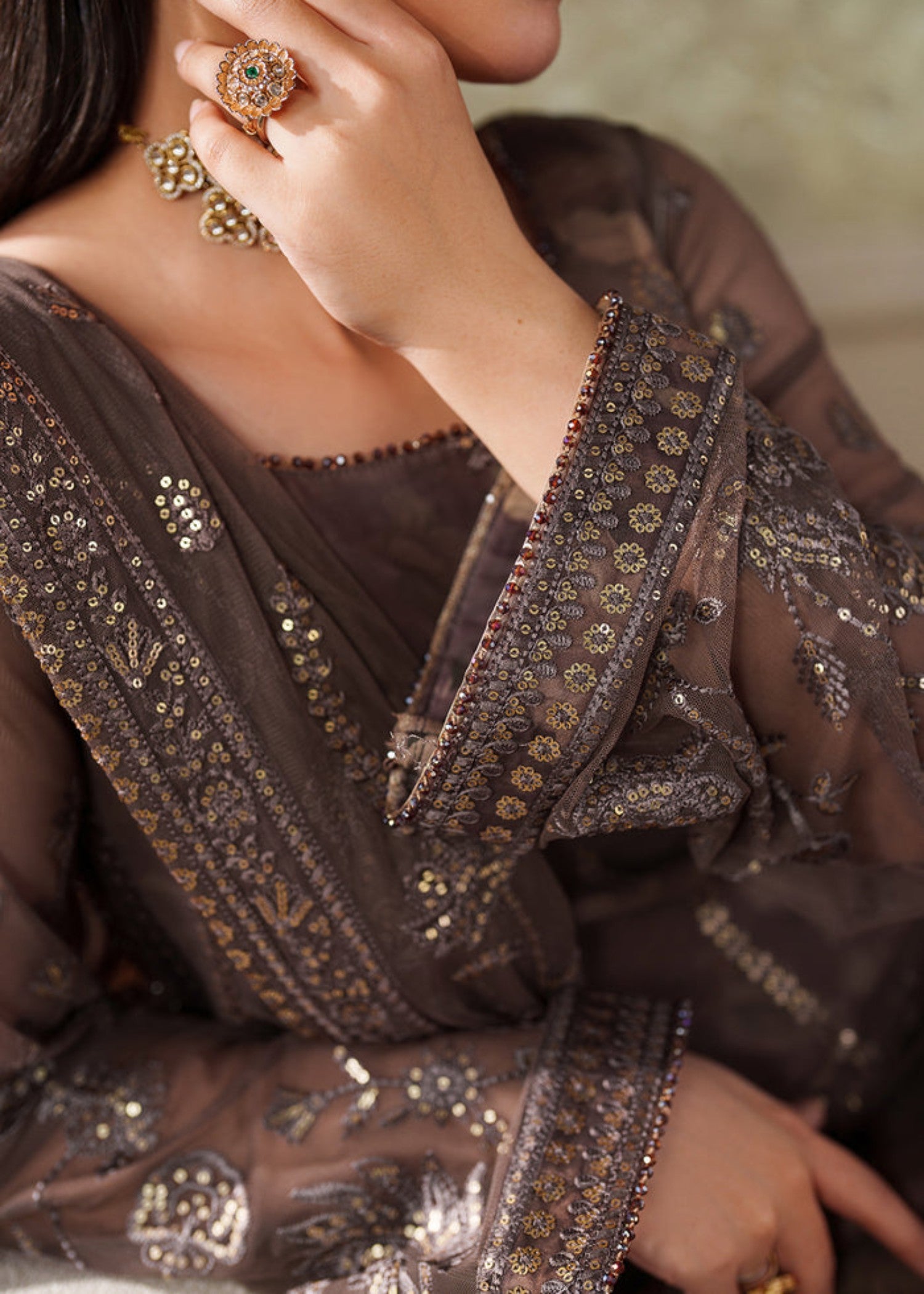 net Sharara in Brown