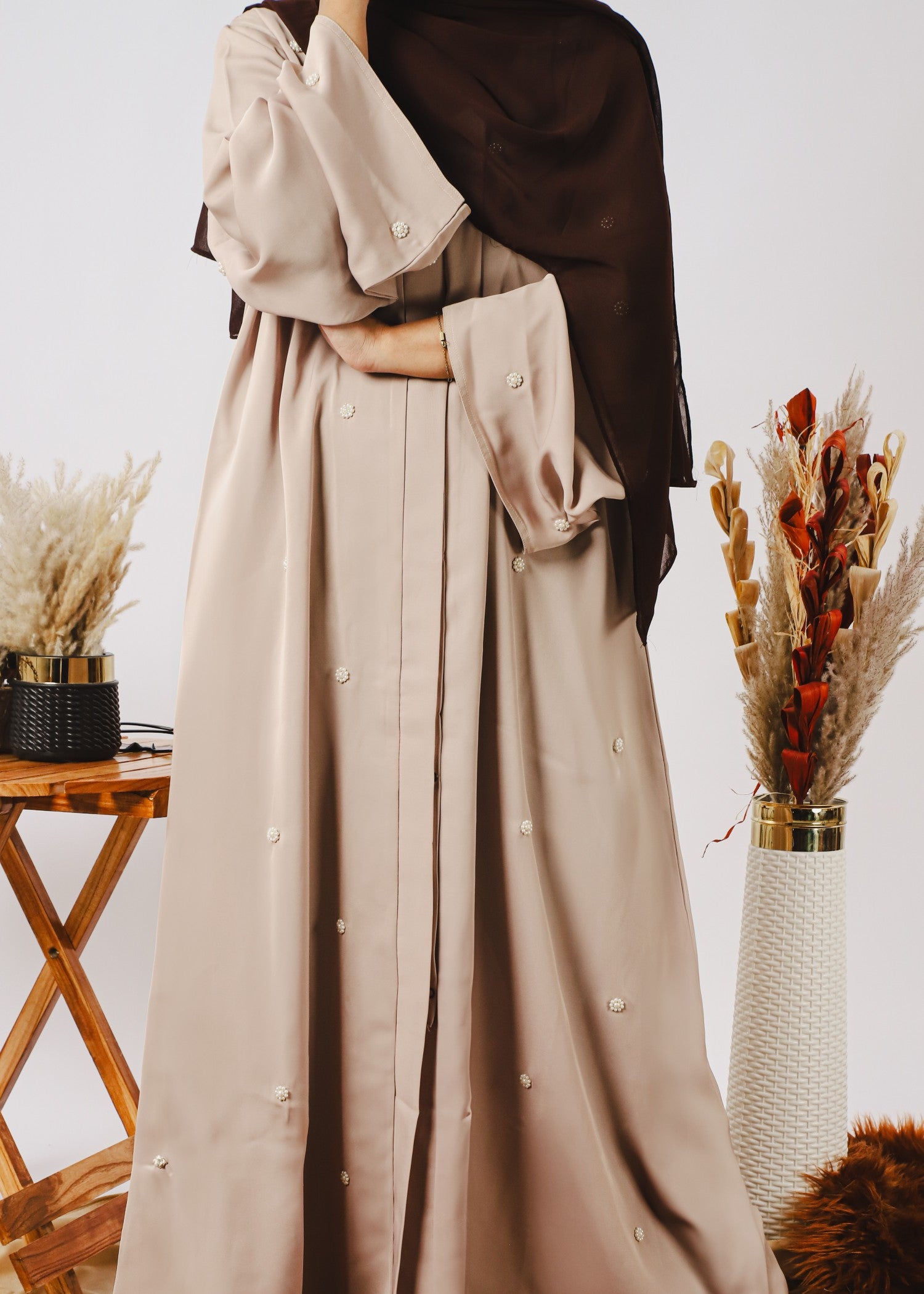 nidha Abaya in Camel brown, beige