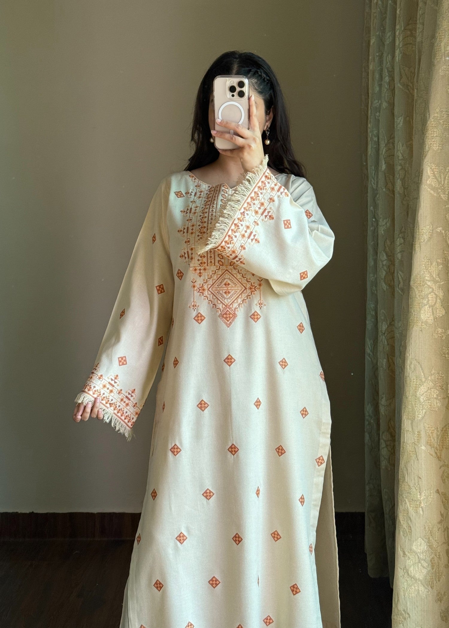 lawn cotton Kurta Set in Ivory, peach orange