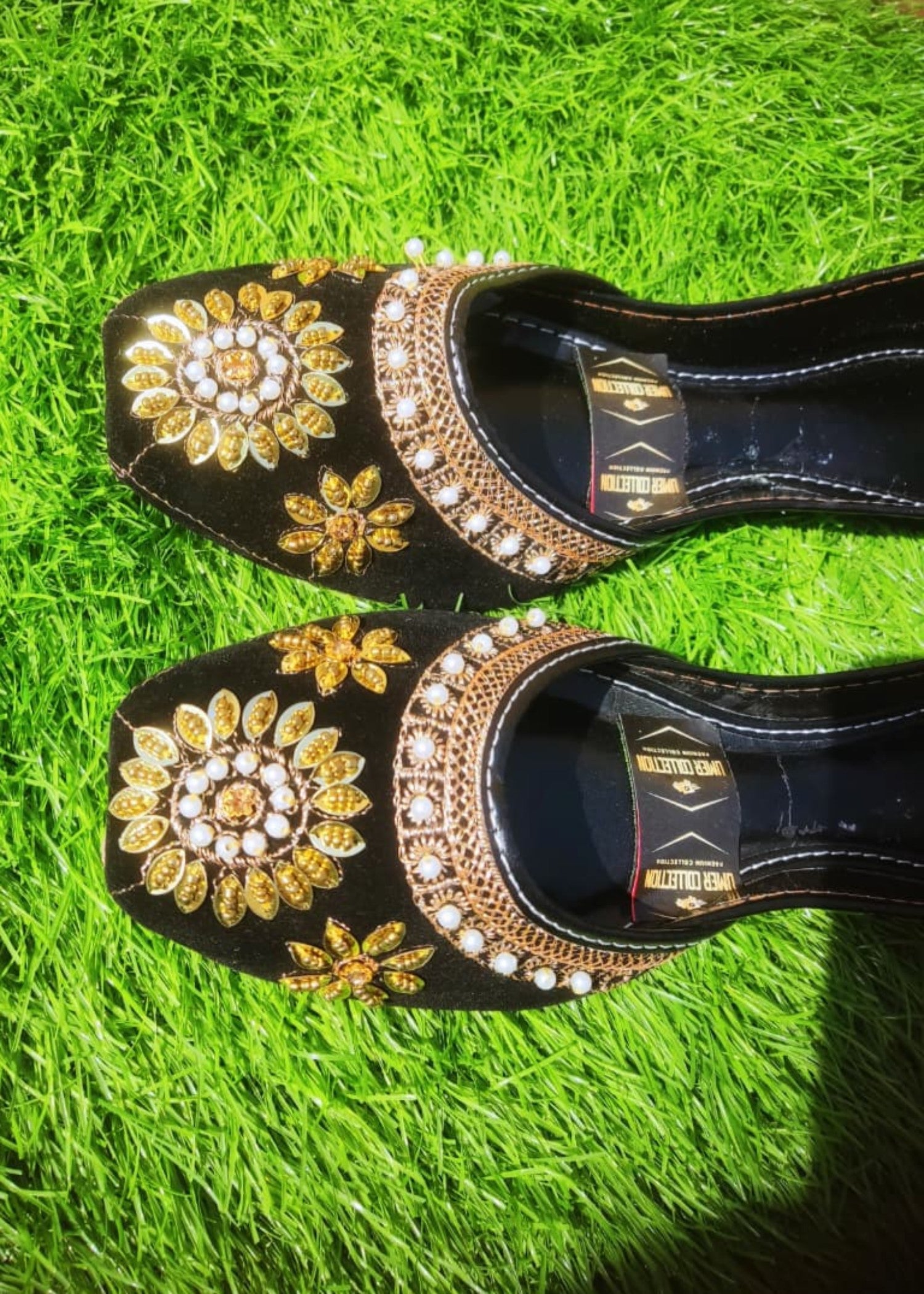 Khussa in Black by - High Quality Women Khussa KNM3851