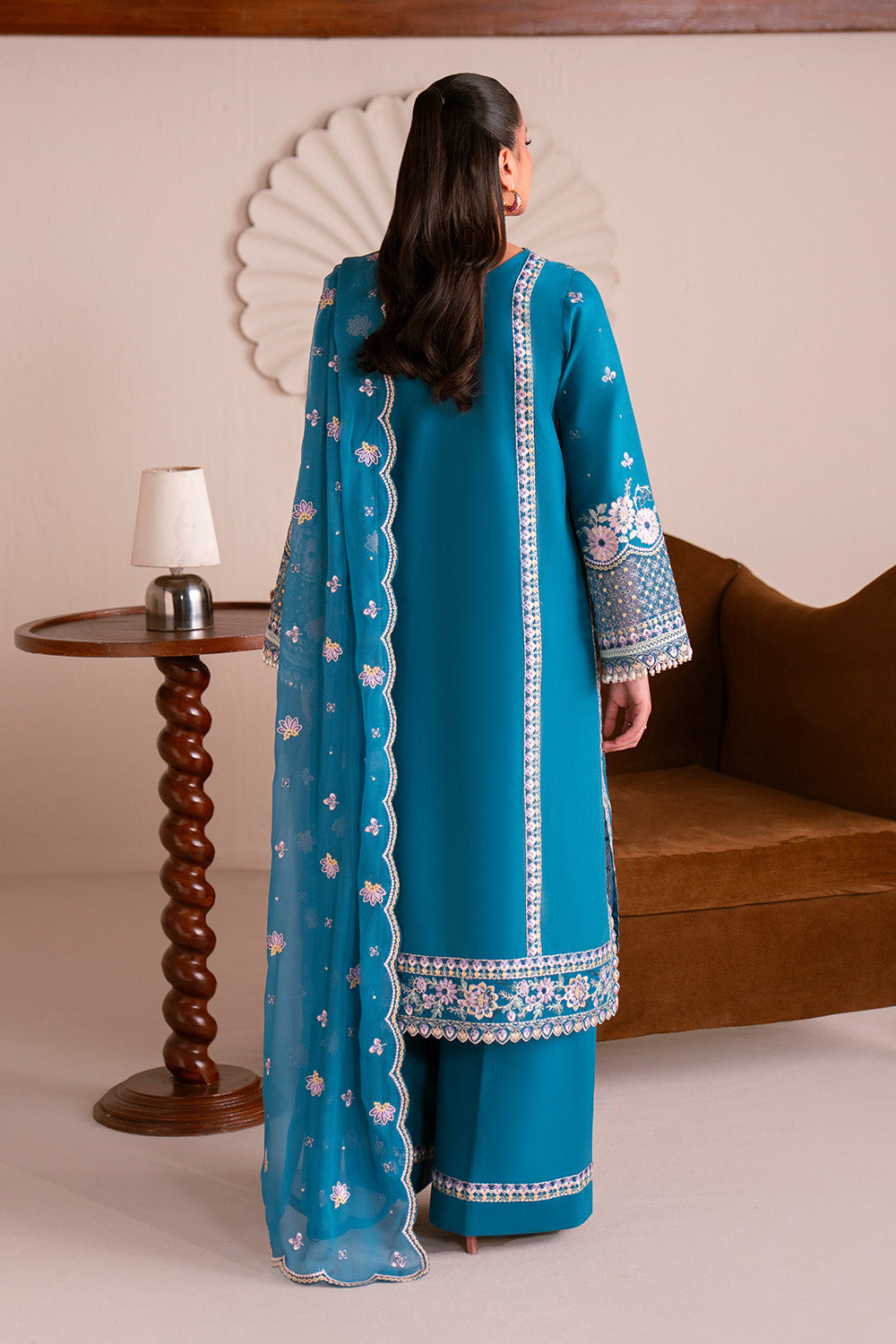 Bloom Poise Lawn Edit – AMÉLIE - MSU0676