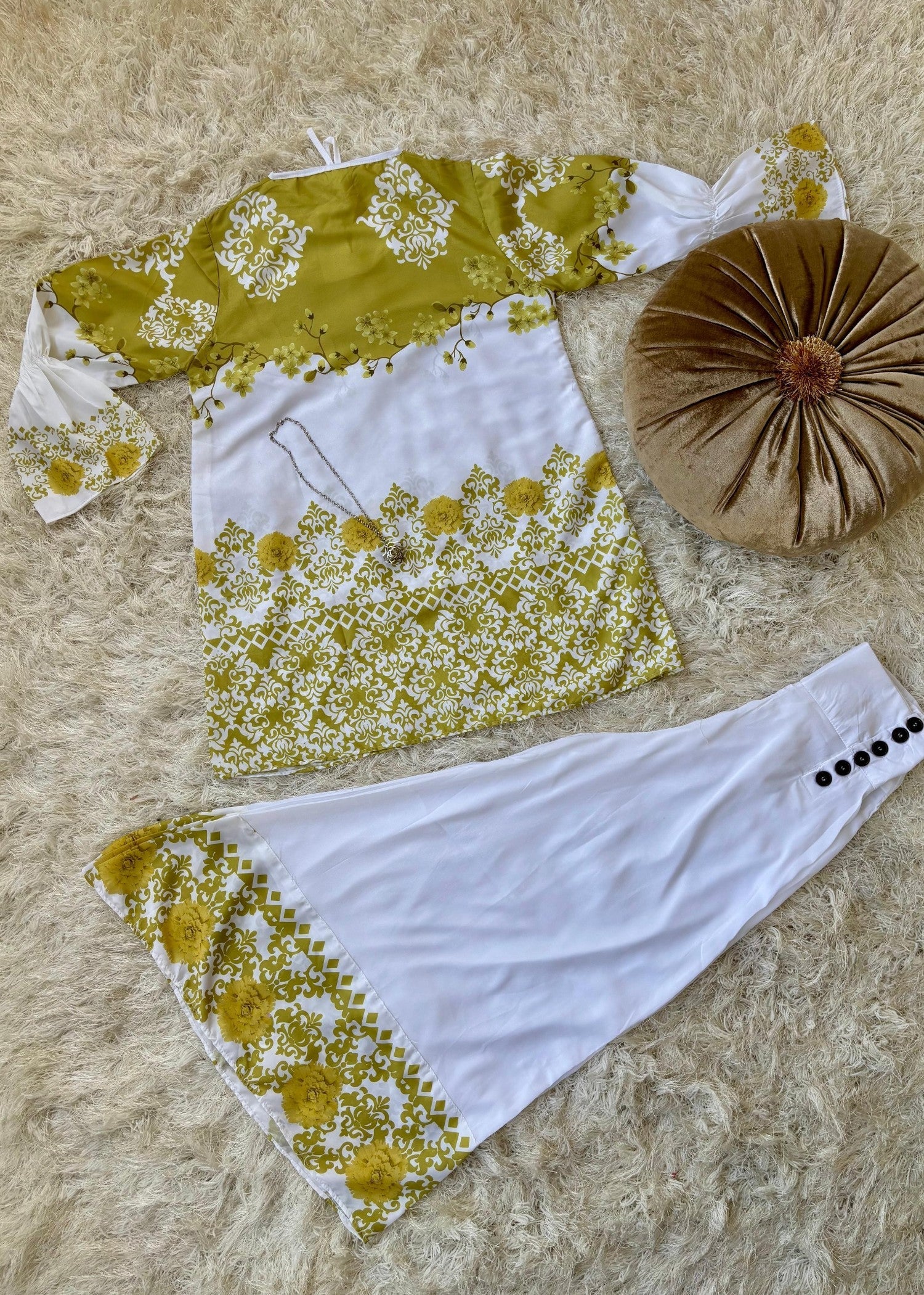 blended grip silk Co ord Sets in Olive green