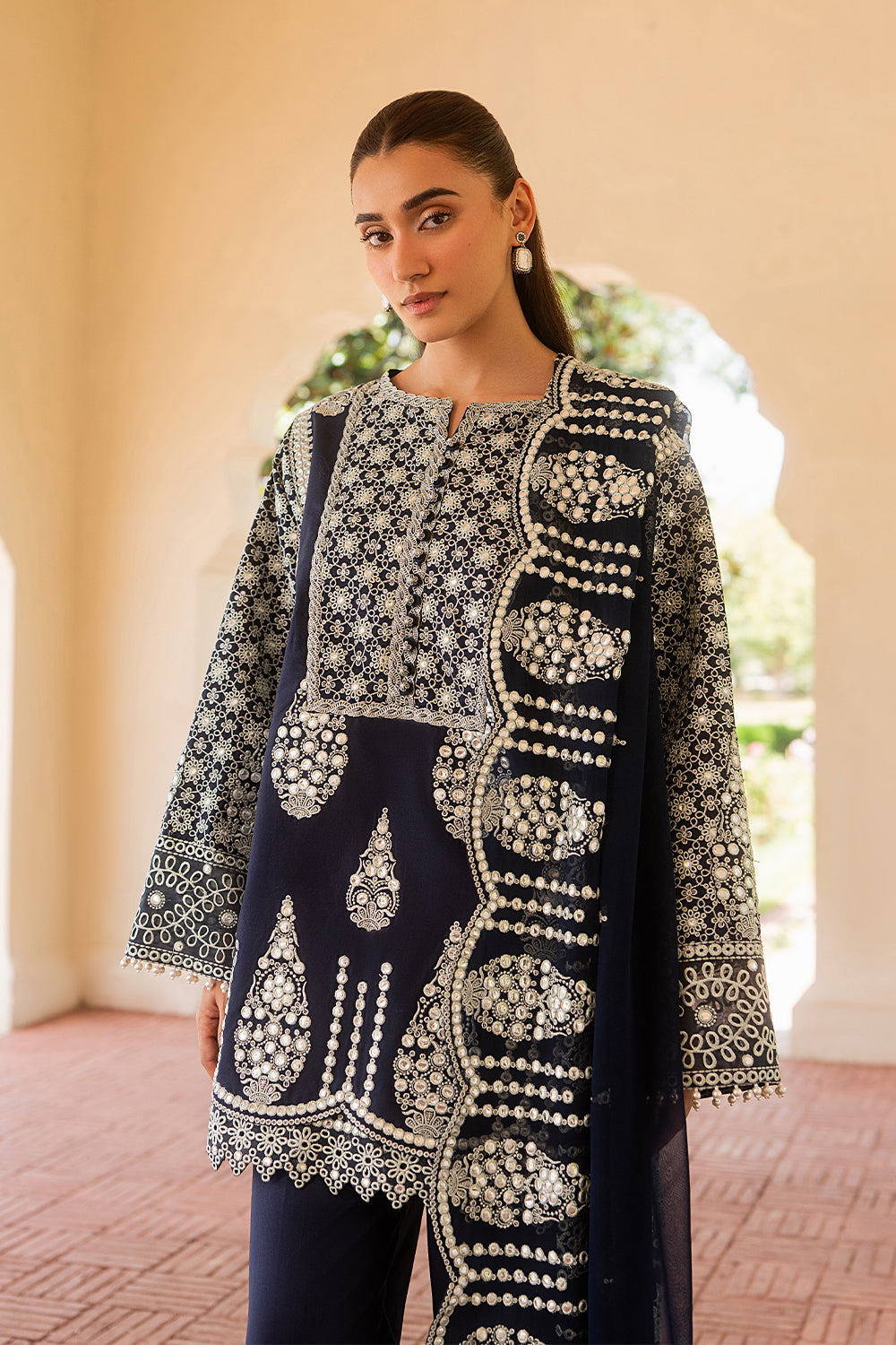 Luxury Lawn – TUBEROSE - MSU0638