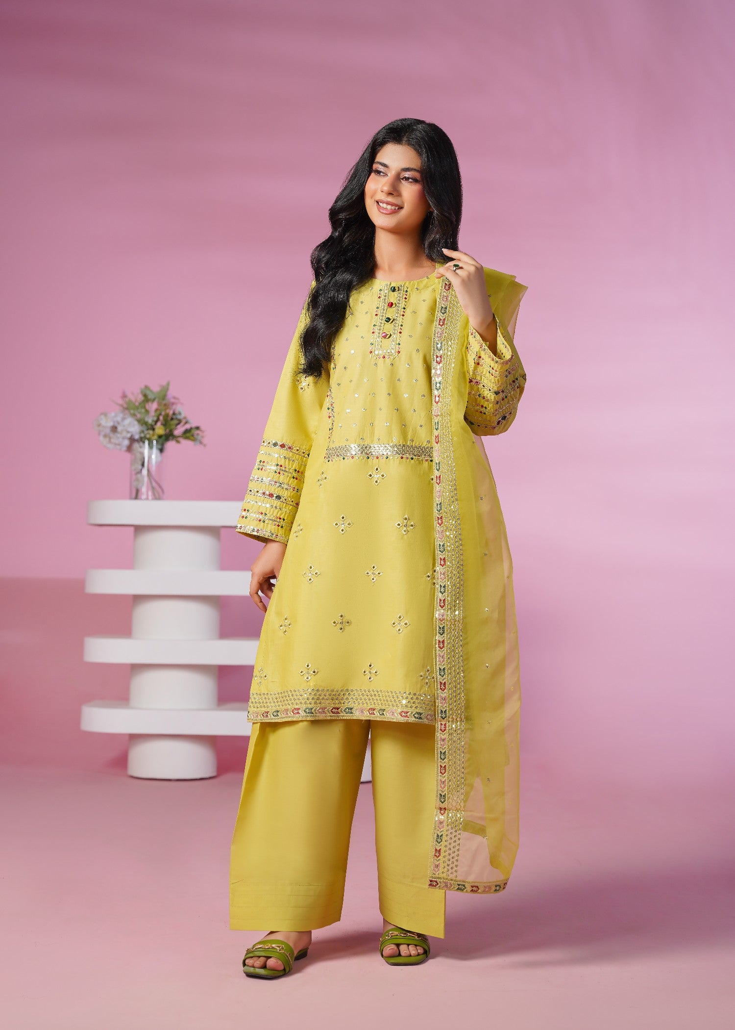 lawn Kurta Set in Pear