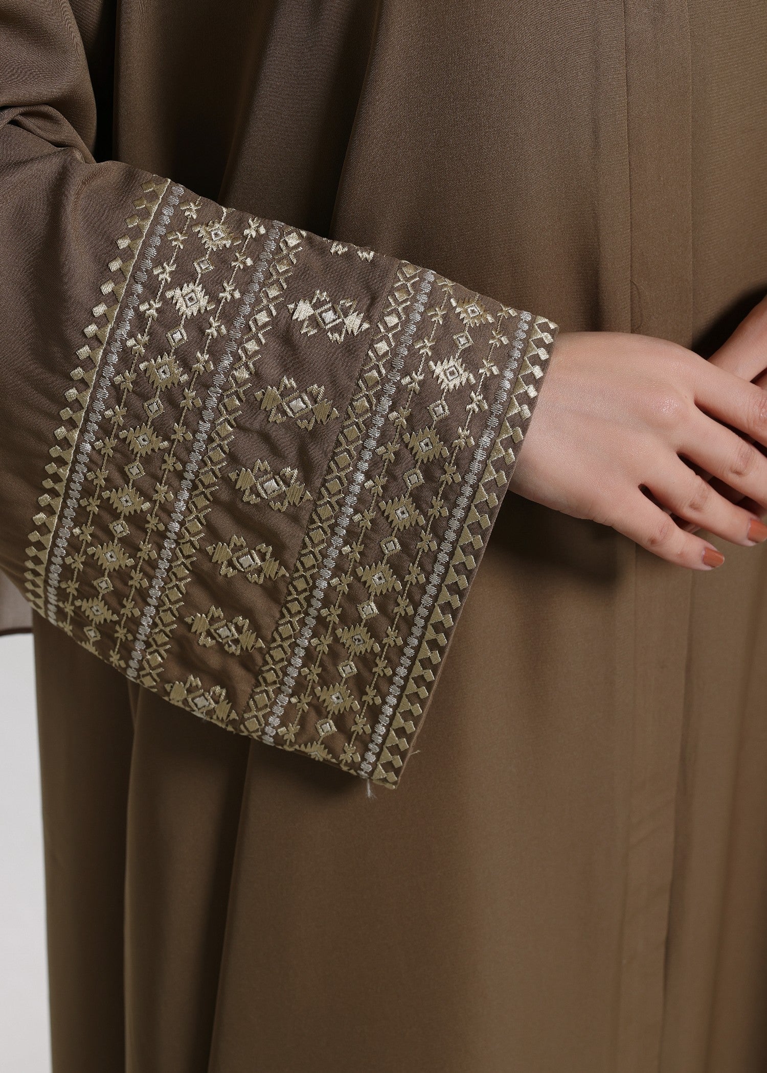 nidha Abaya in Coffee brown