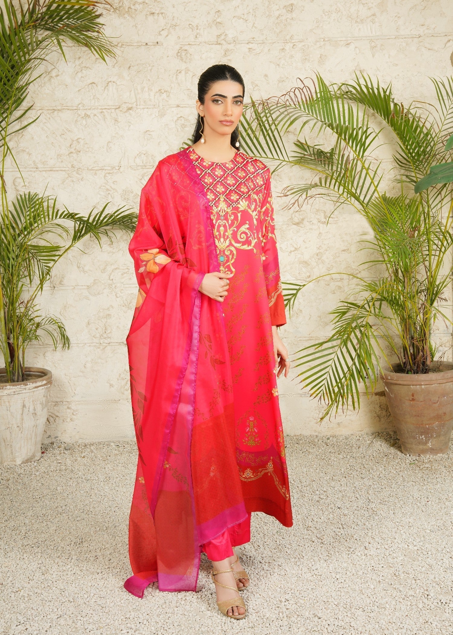 charmuse/shamooz Kurta Set in Shocking pink