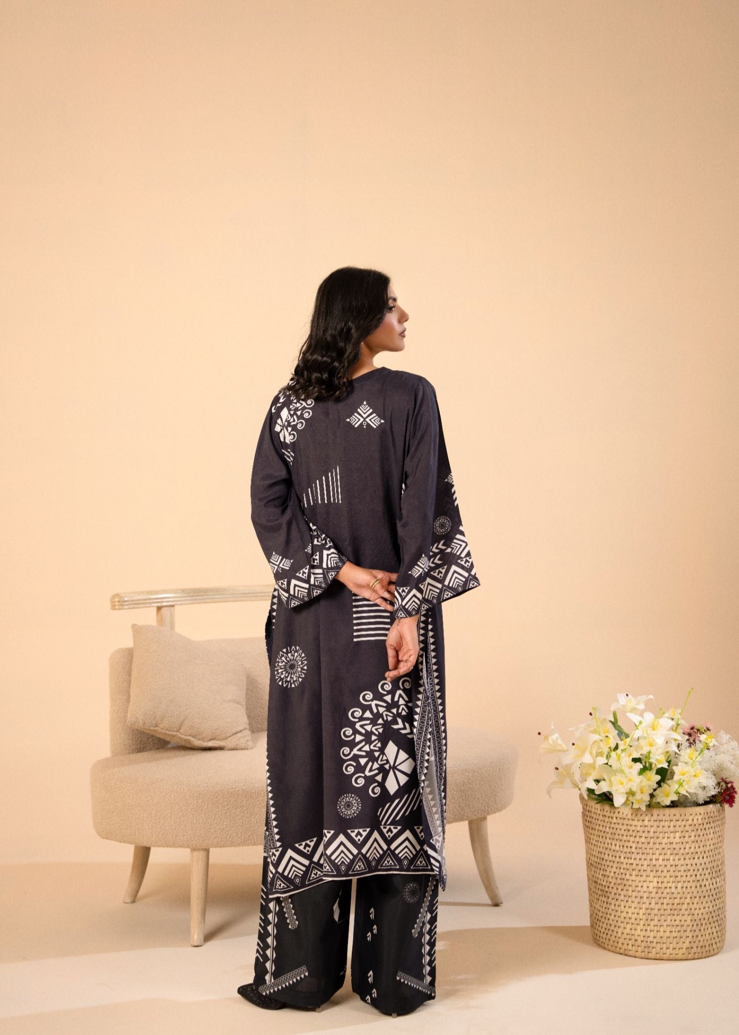 viscose raw silk Kurta Set in Charcoal