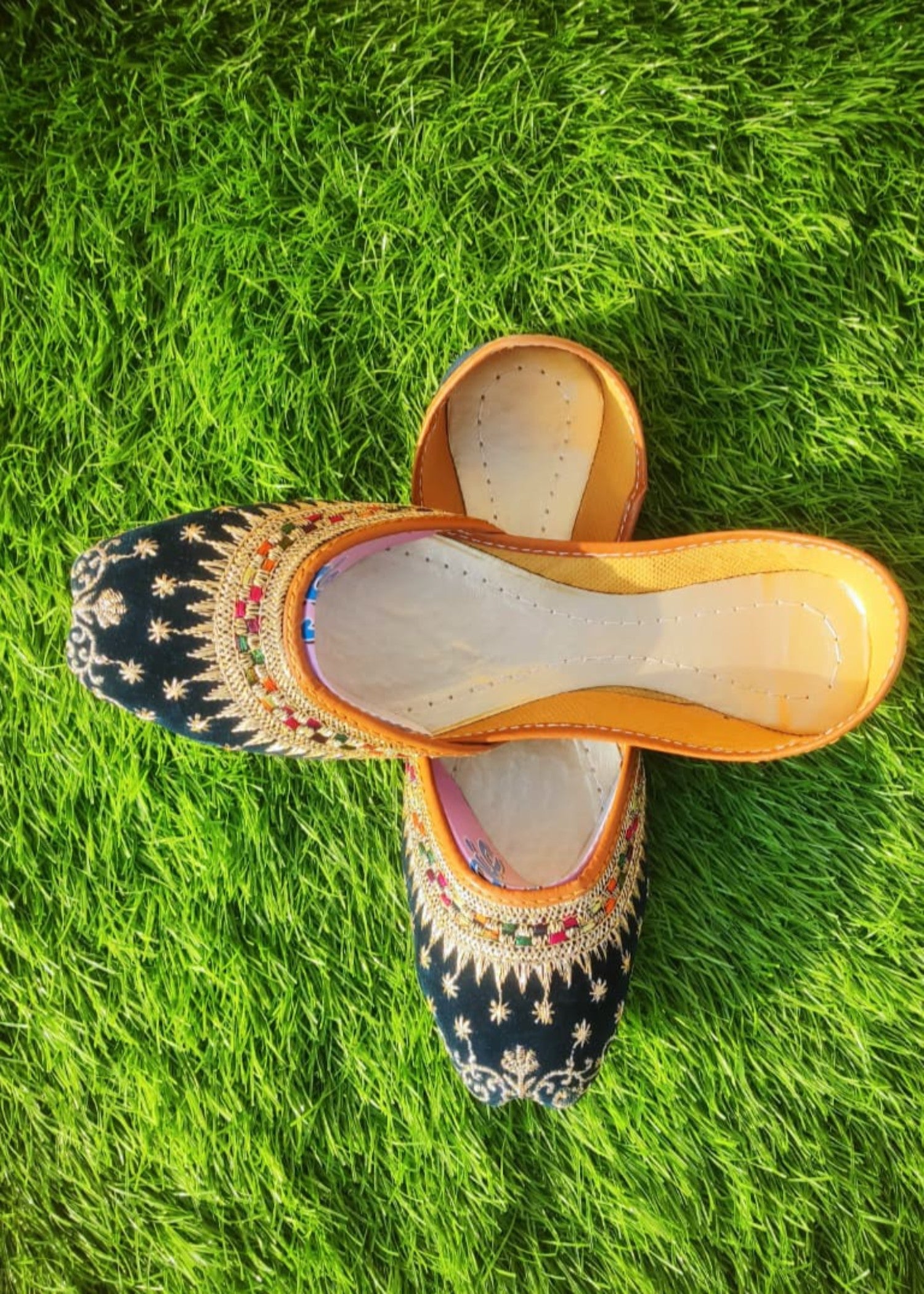 Khussa in Navy blue by - High Quality Women Khussa KFI8577