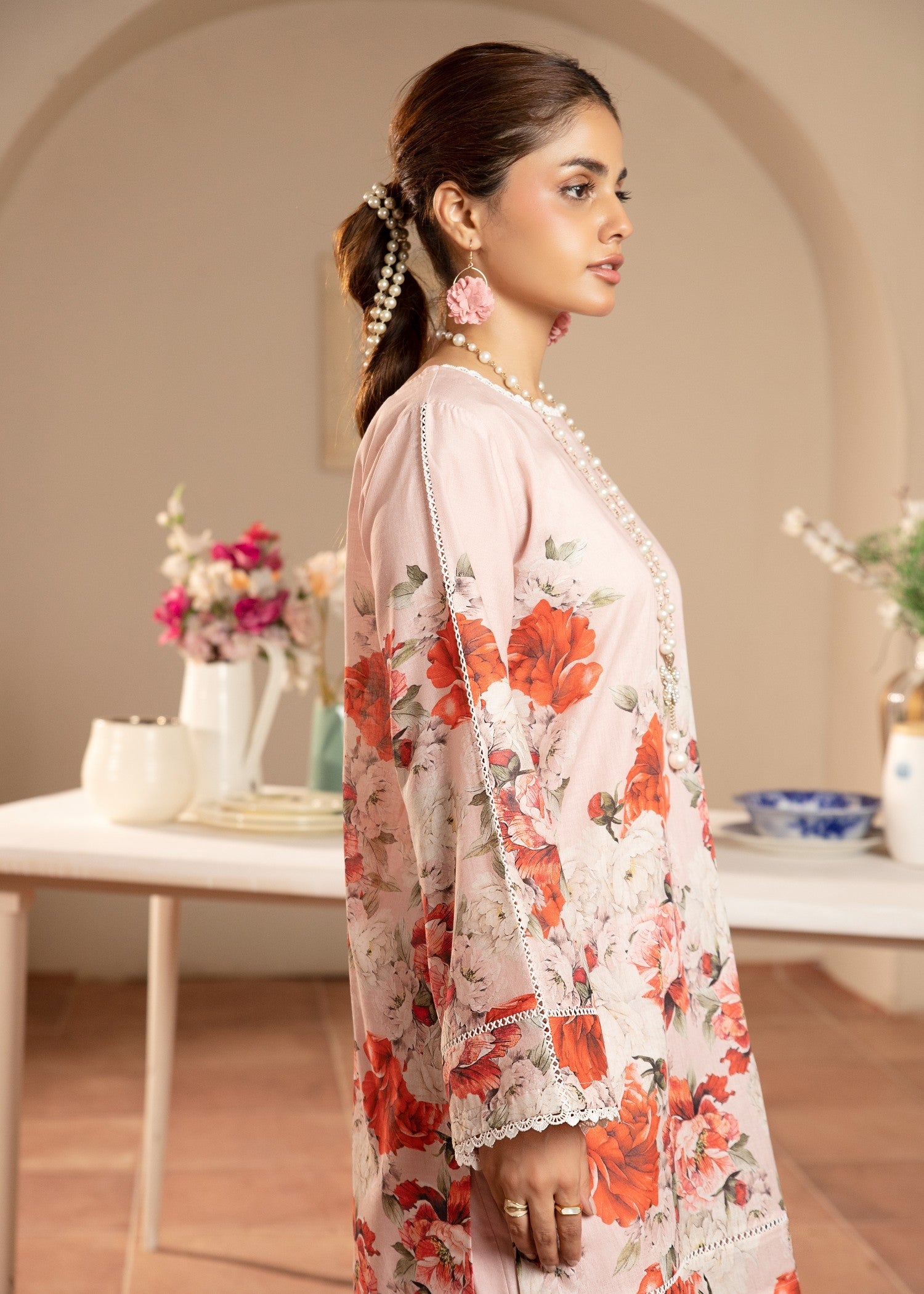 lawn Kurta Set in Tea rose pink