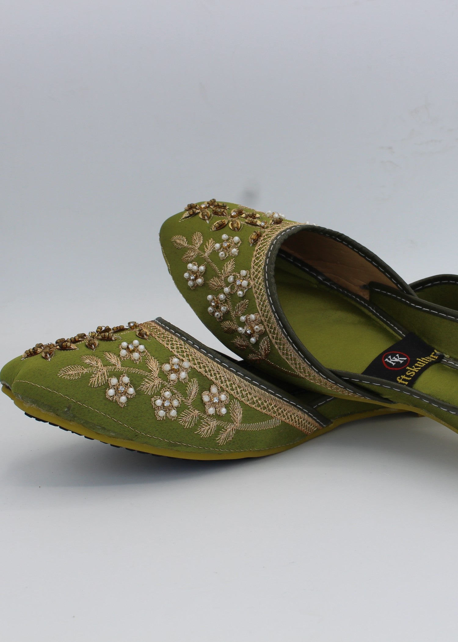 Khussa in Apple green, gold by - High Quality Women Khussa KDJ3721