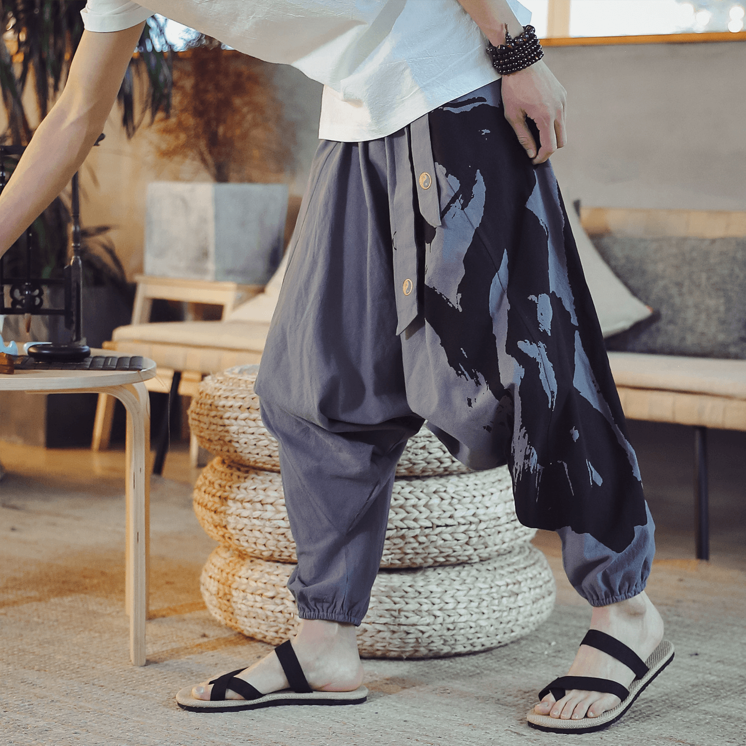 Loose Cropped Trousers with Bouquet Feet Trousers Men