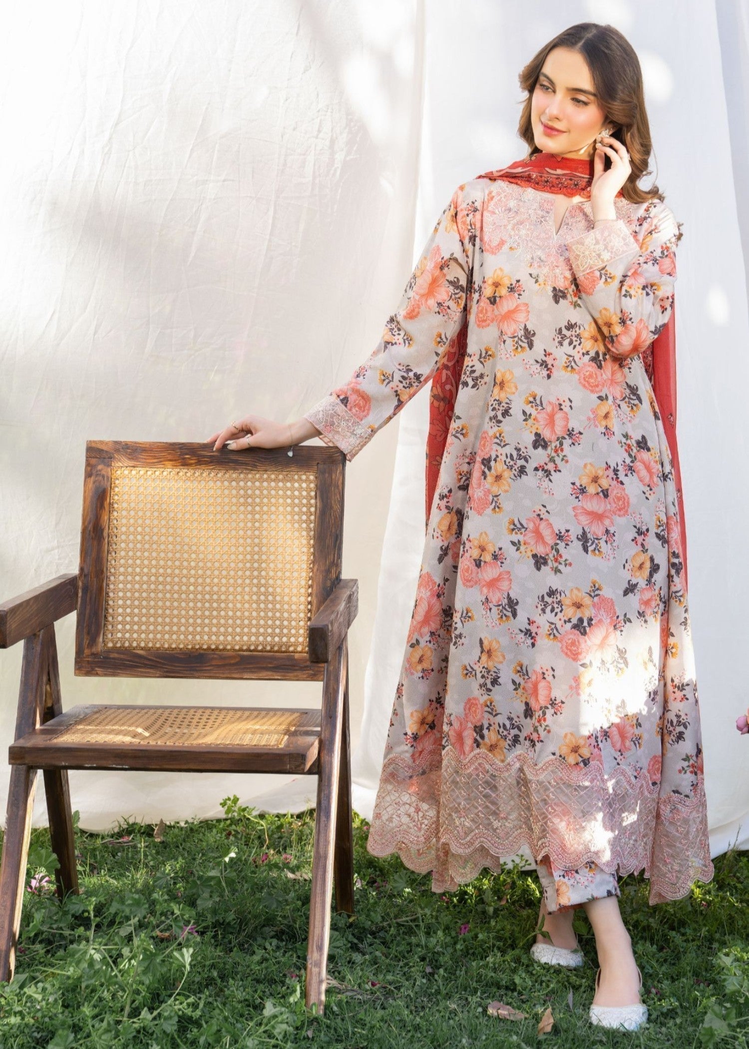 lawn Pishwas in Ivory