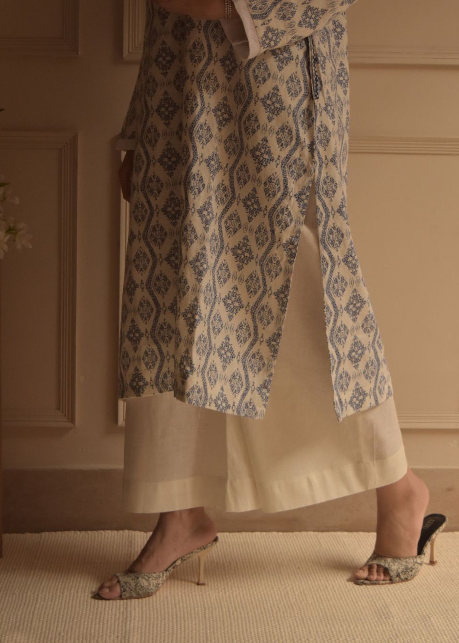 khaddar Kurta Set in Sapphire blue, off-white, navy blue