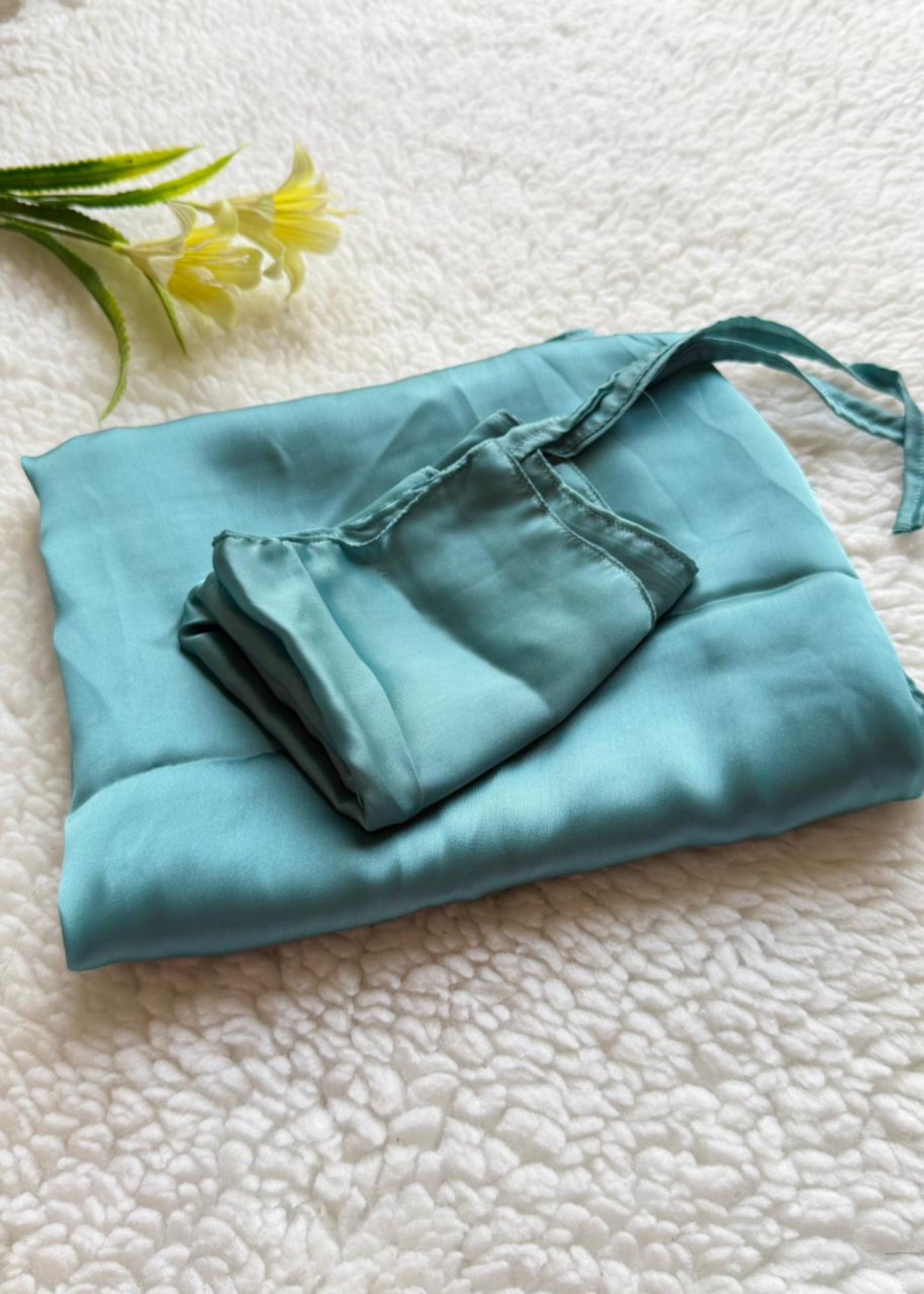 satin silk Veil in Teal