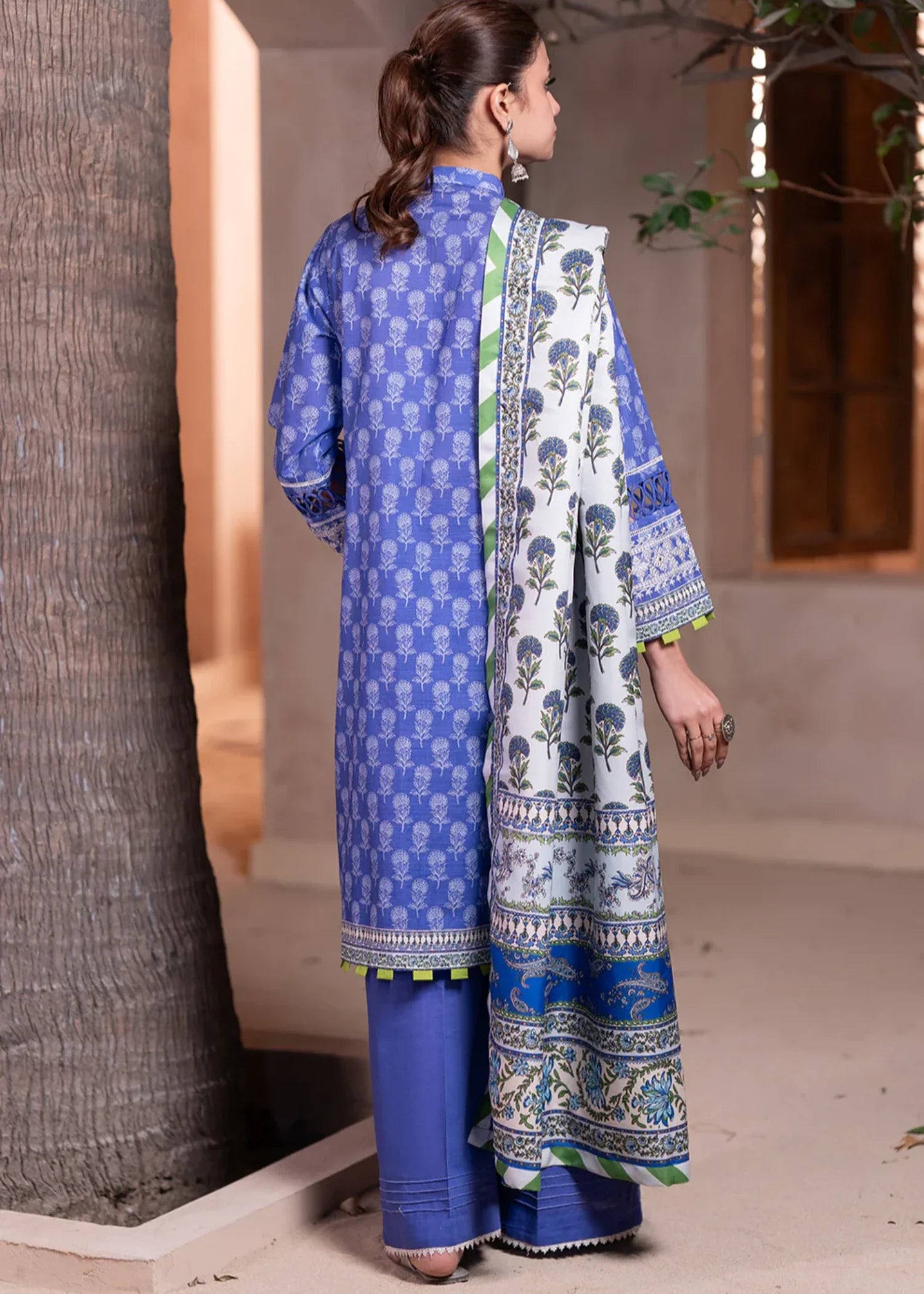 khaddar Unstitched in Blue