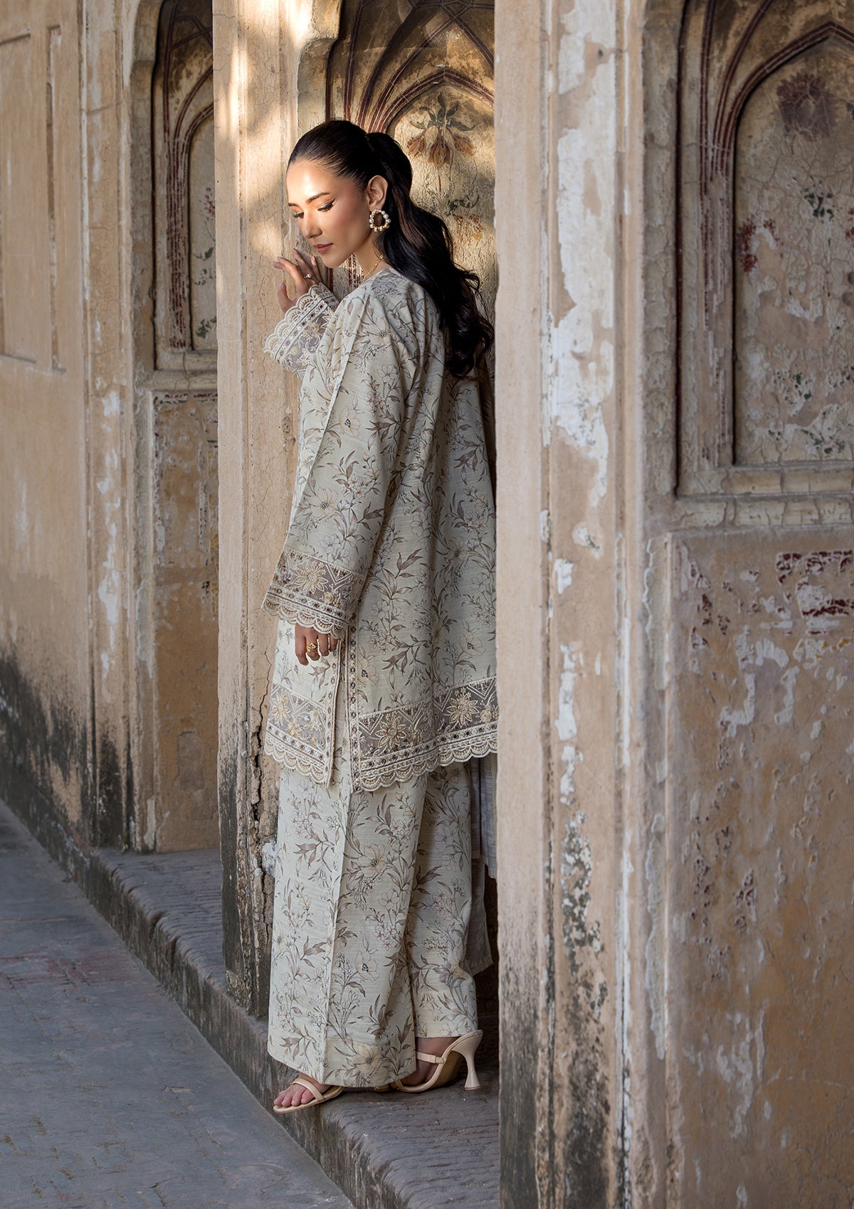 lawn Kurta Set in Cream