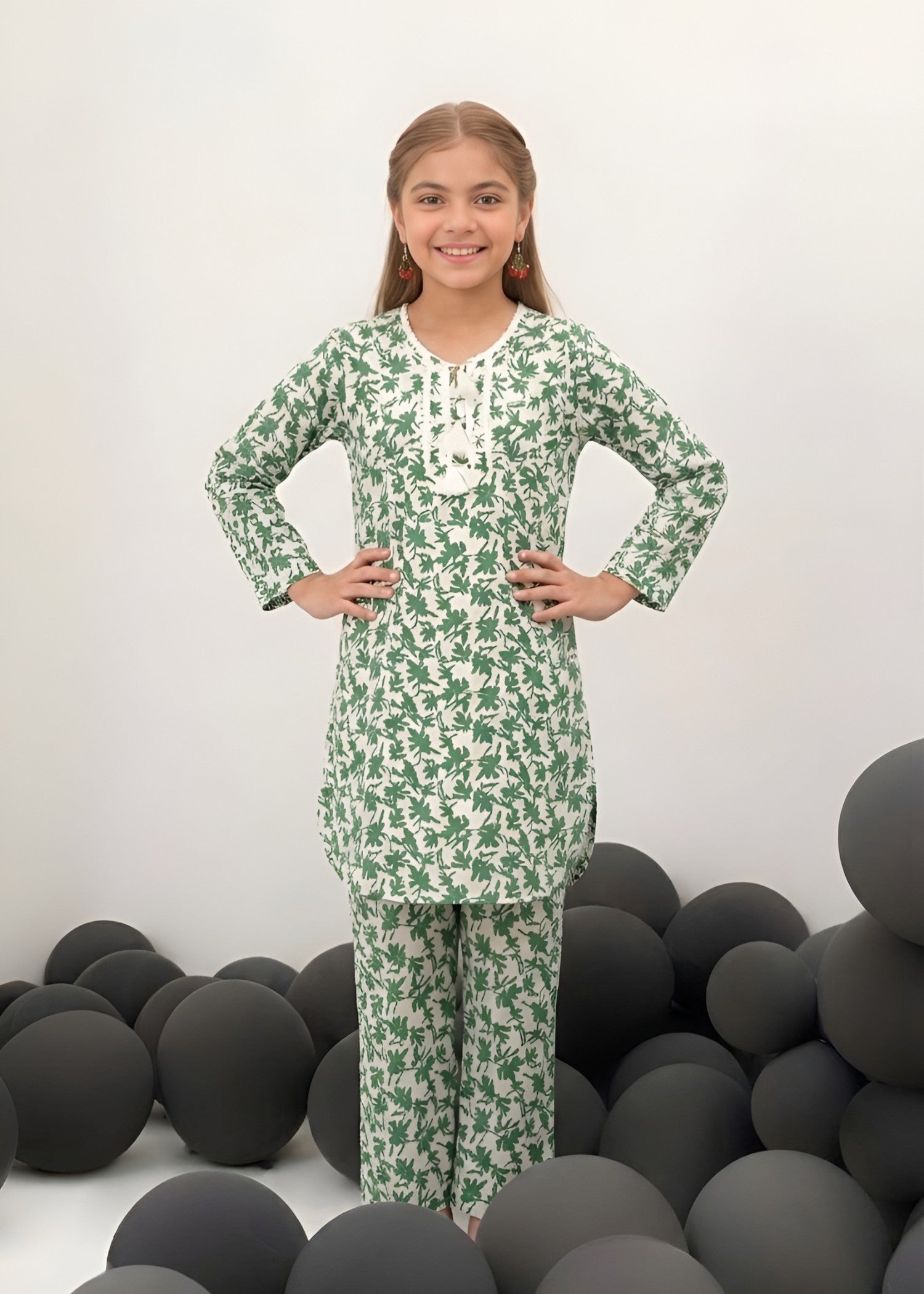 Co Ord Sets in White, green