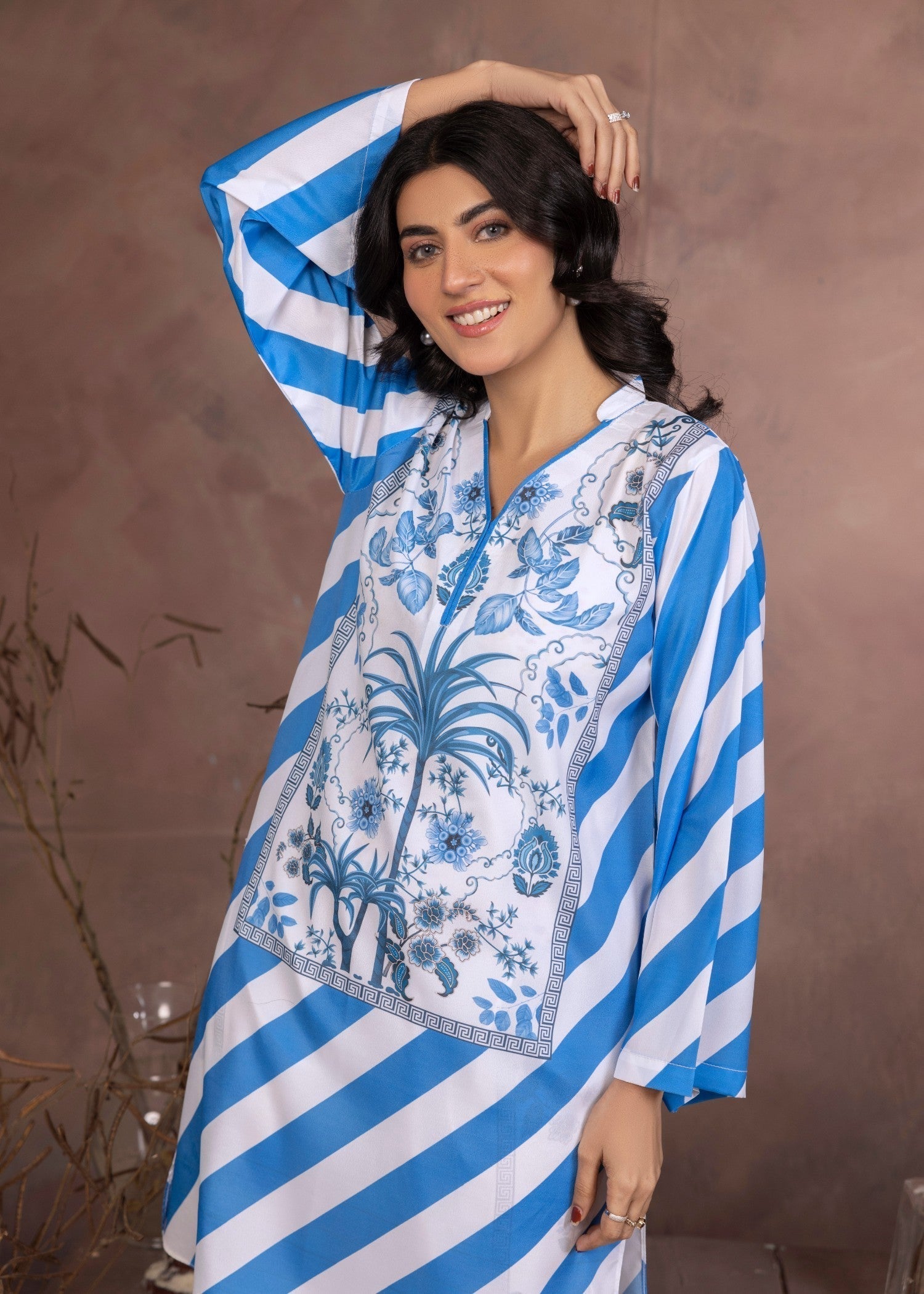 polyester crepe Kurta Set in Blue, white