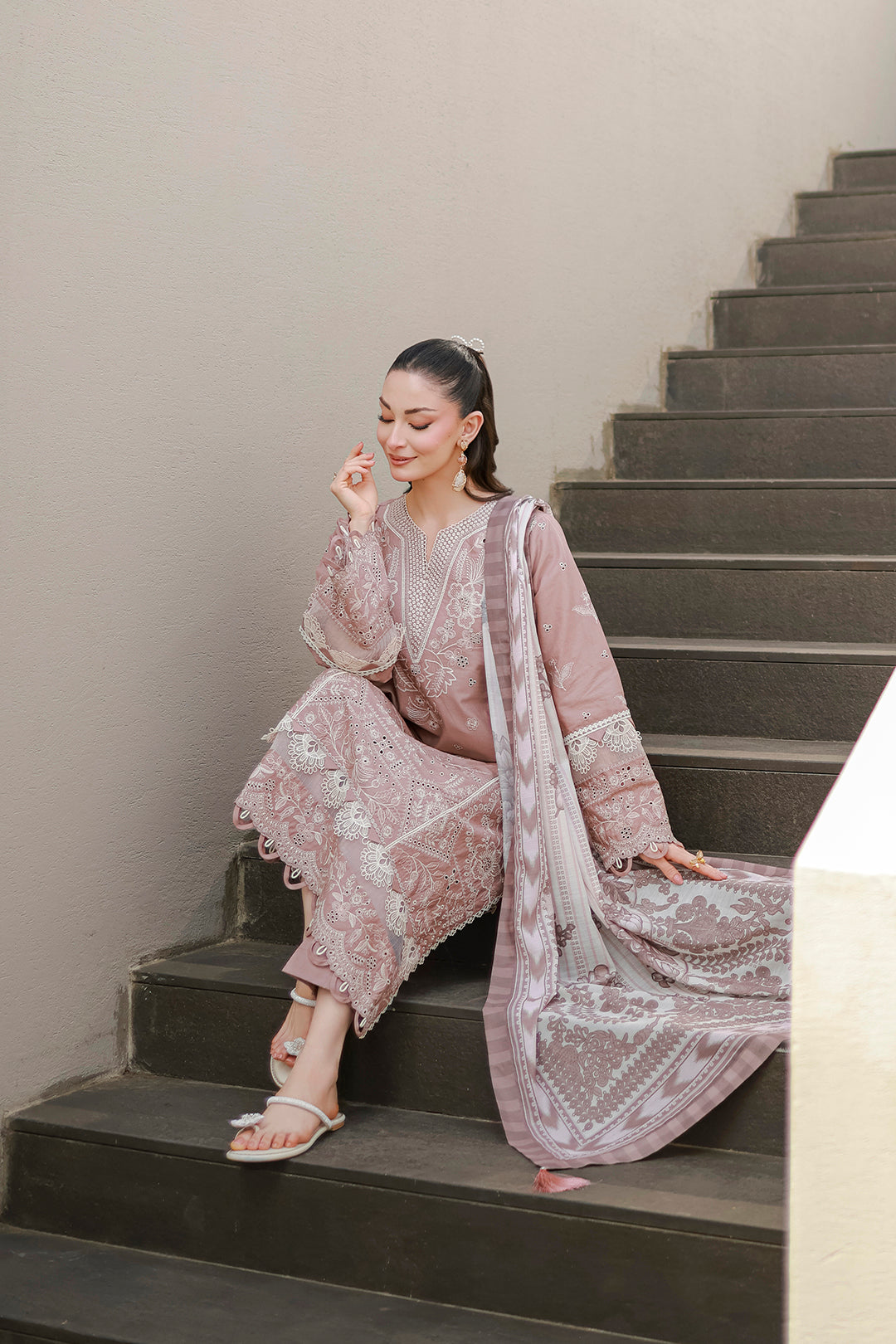 Chikankari Lawn – Z-4058