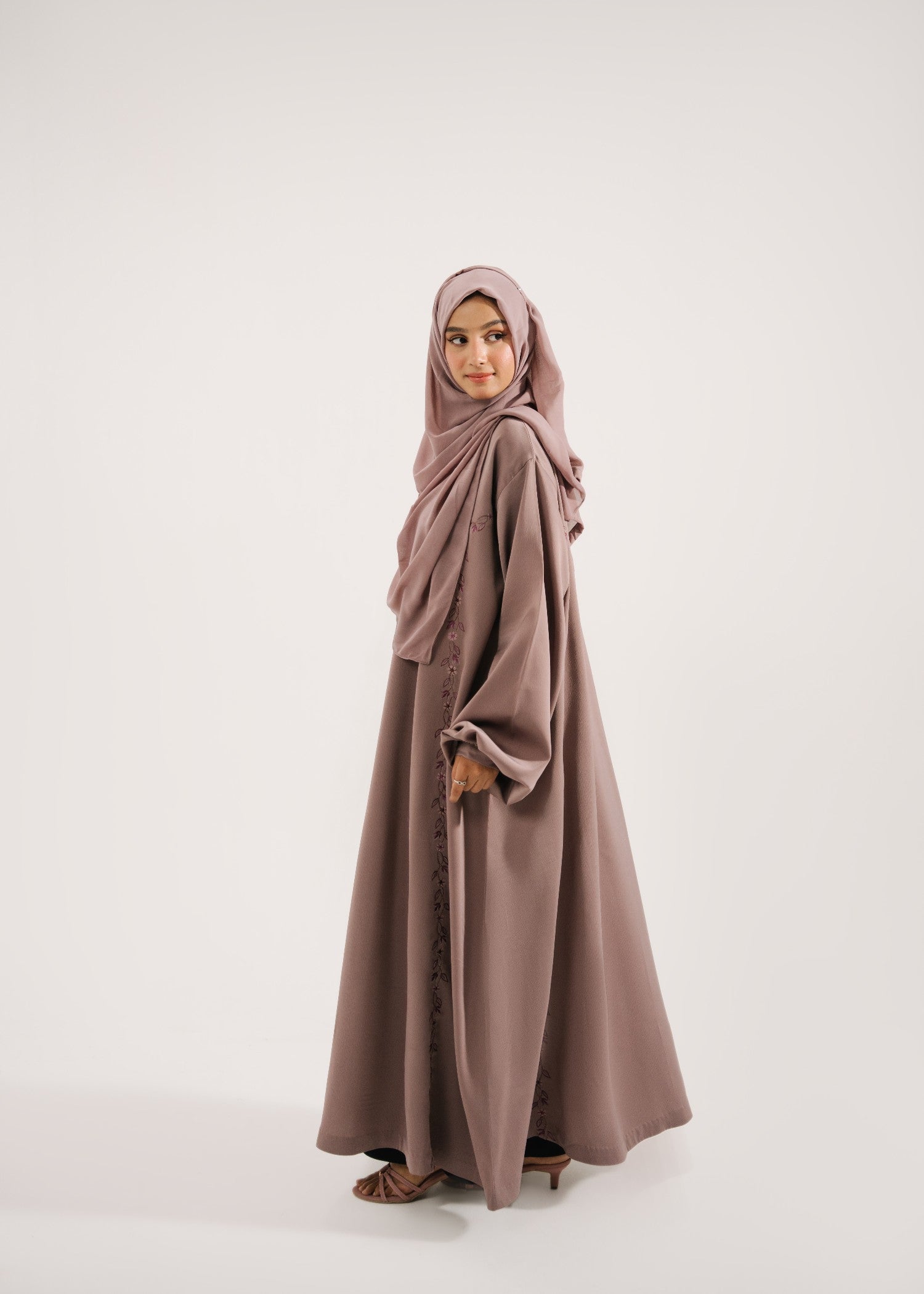 crepe Abaya in Coffee brown