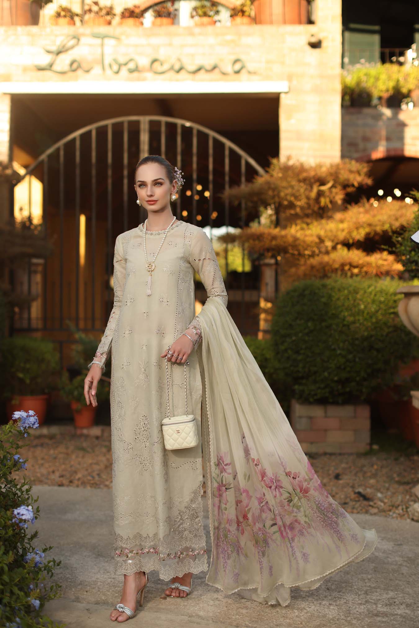 Luxury Eid Schiffli Laserkari Lawn – D2 - B - Aloura