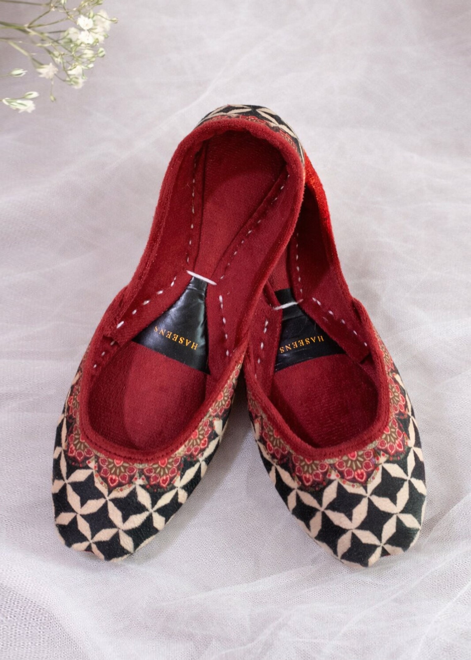 Khussa in Multi by - High Quality Women Khussa TXZ6738