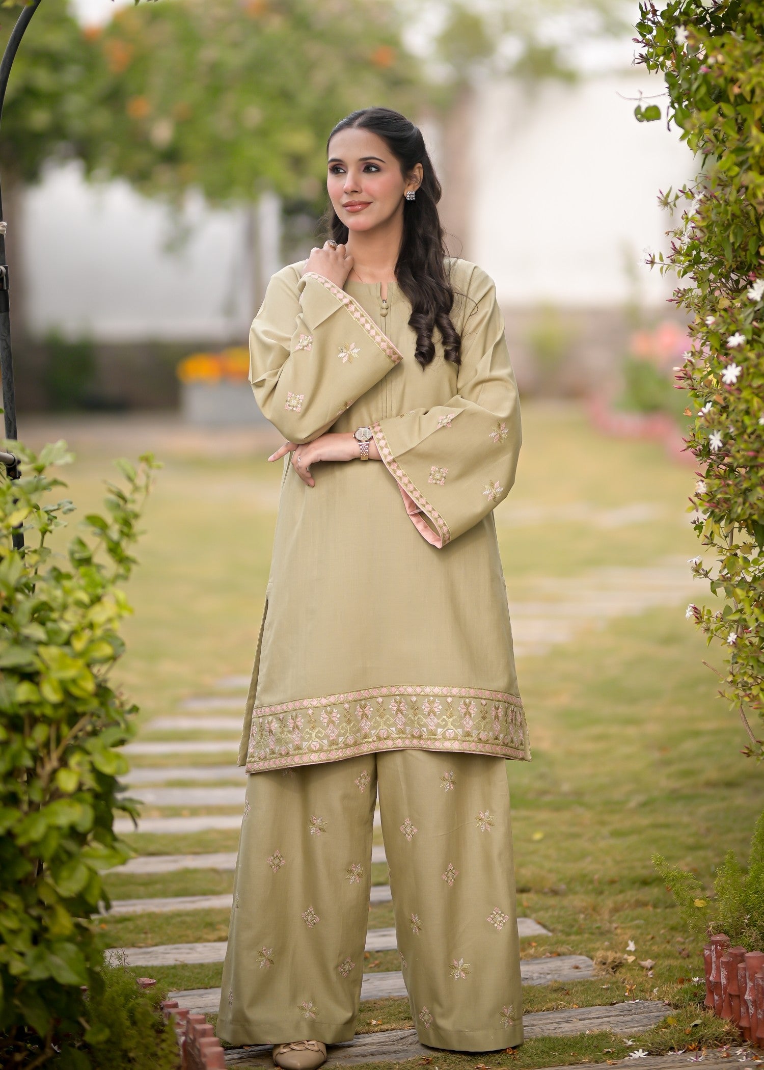 khaddar Kurta Set in Pistachio green