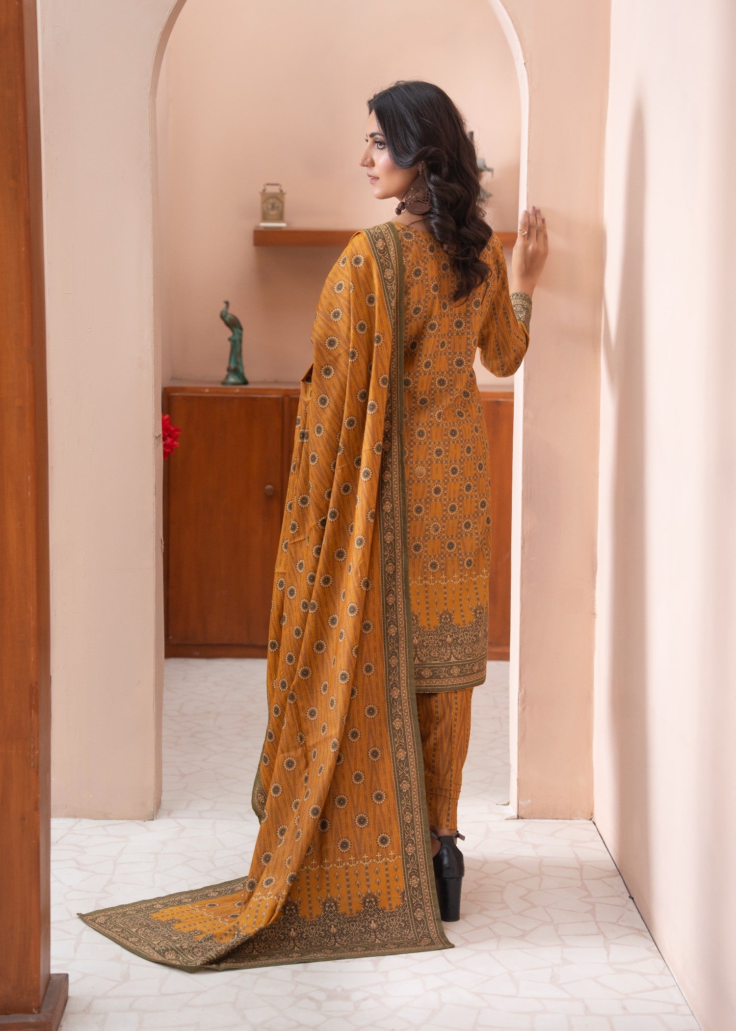 dhanak Kurta Set in Bright orange