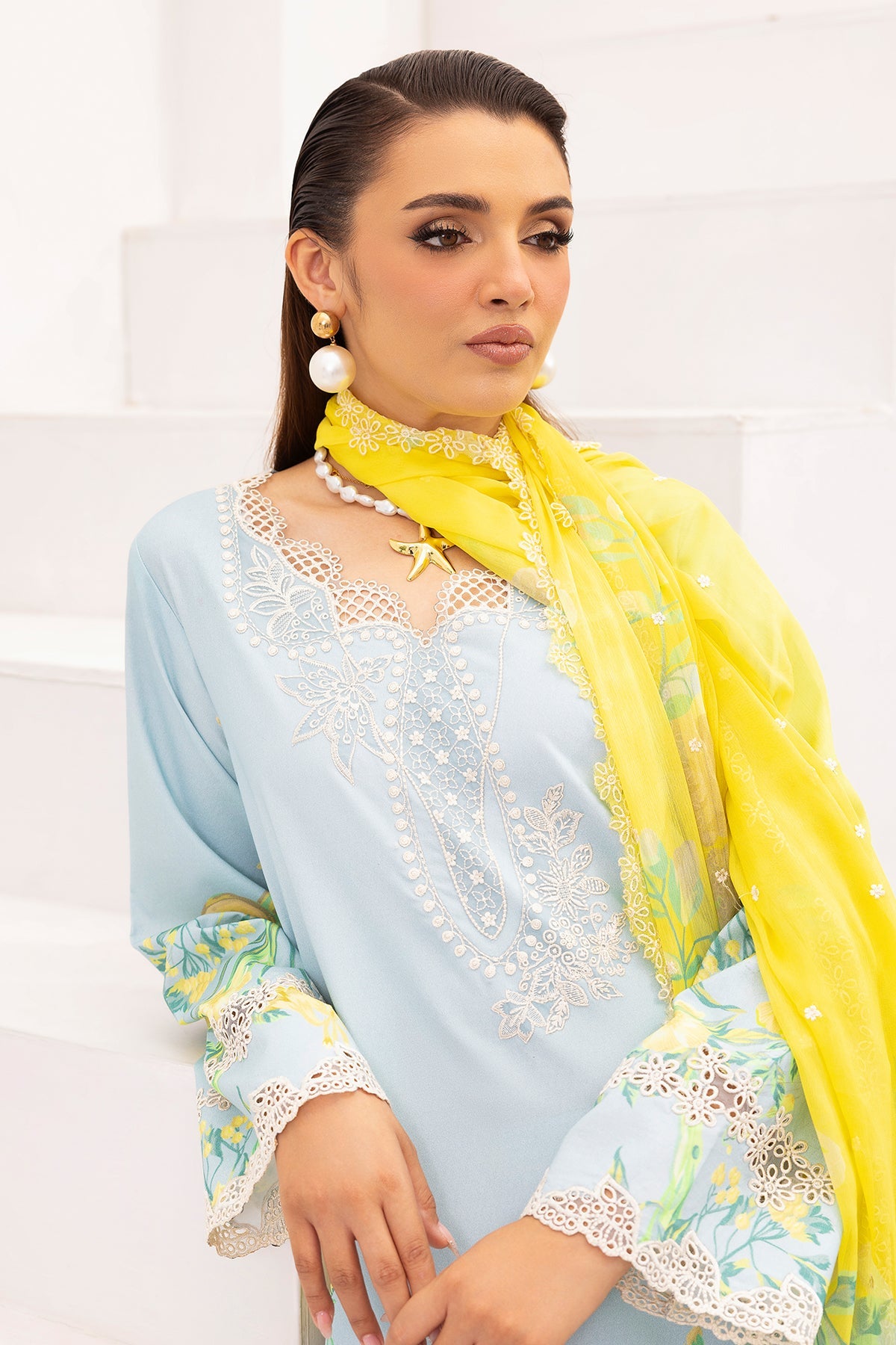 Rang-e-Bahar Lawn – CRB6-25