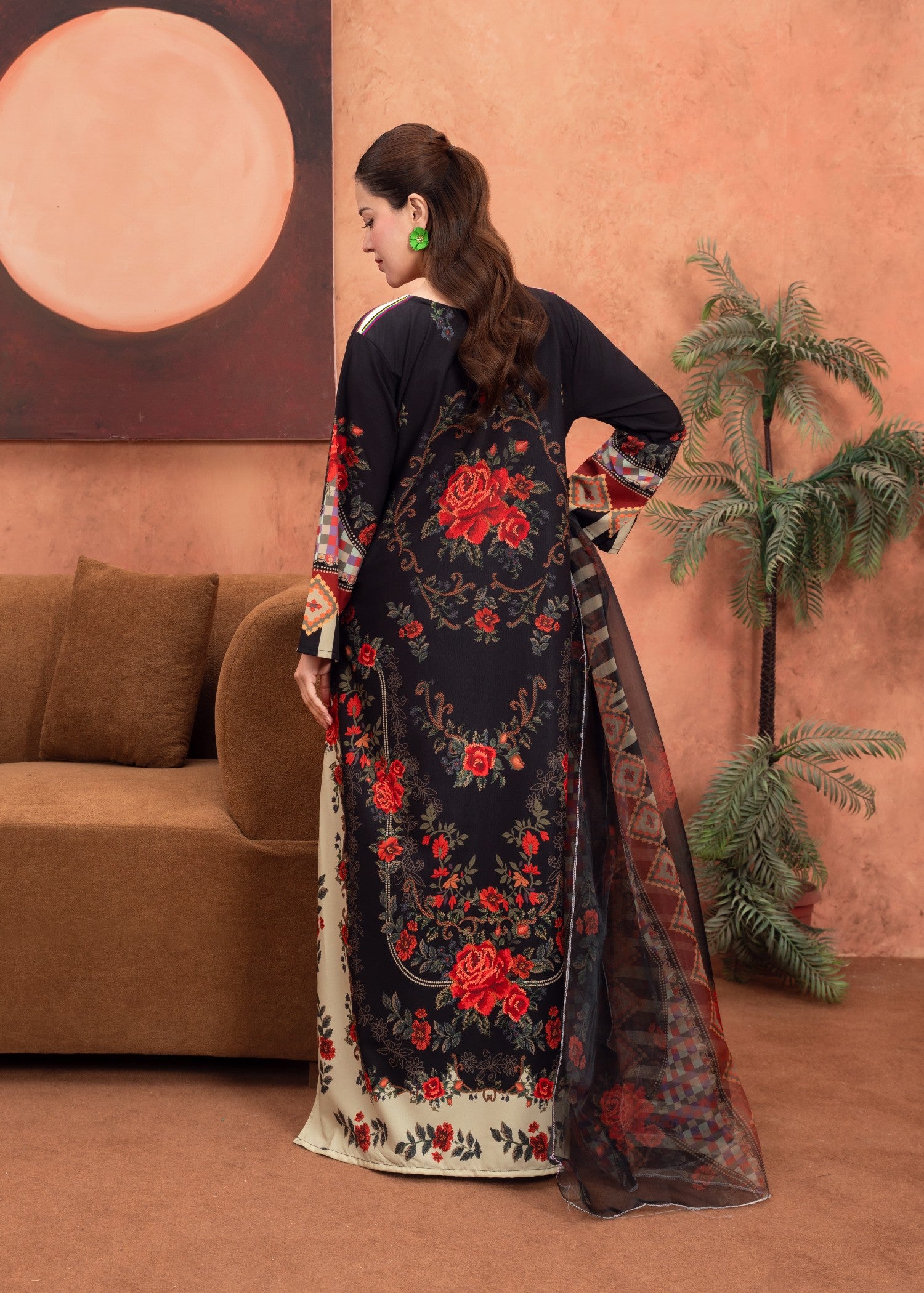silk crepe Kurta Set in Black