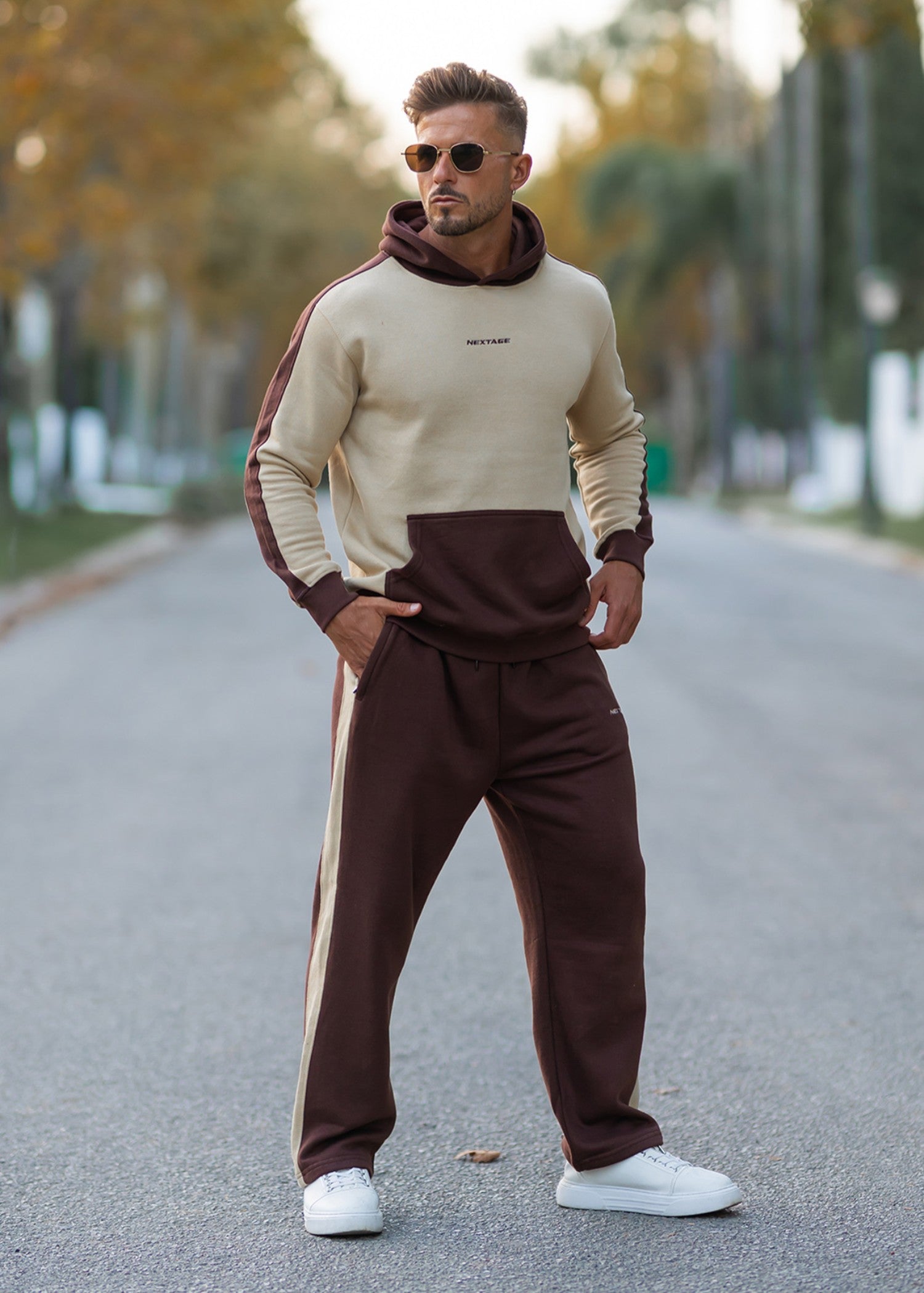 fleece Tracksuit in Beige, chocolate brown