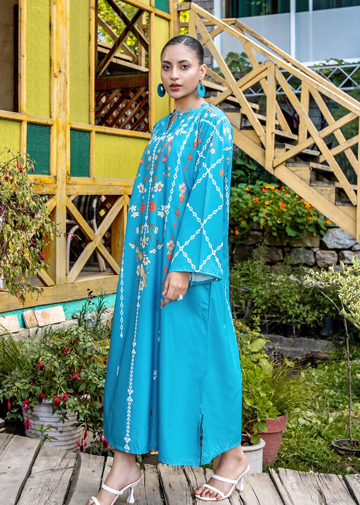 crepe Kaftan in Dark cyan