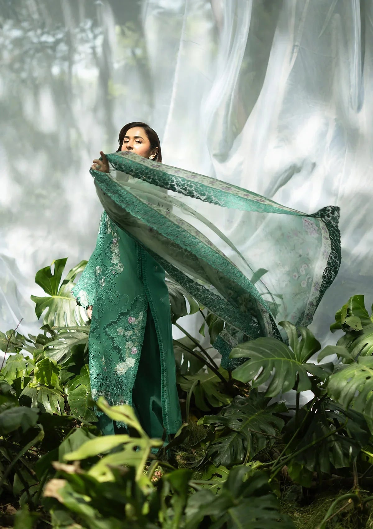 Luxury Lawn – ELQ-2a Lover's Eden